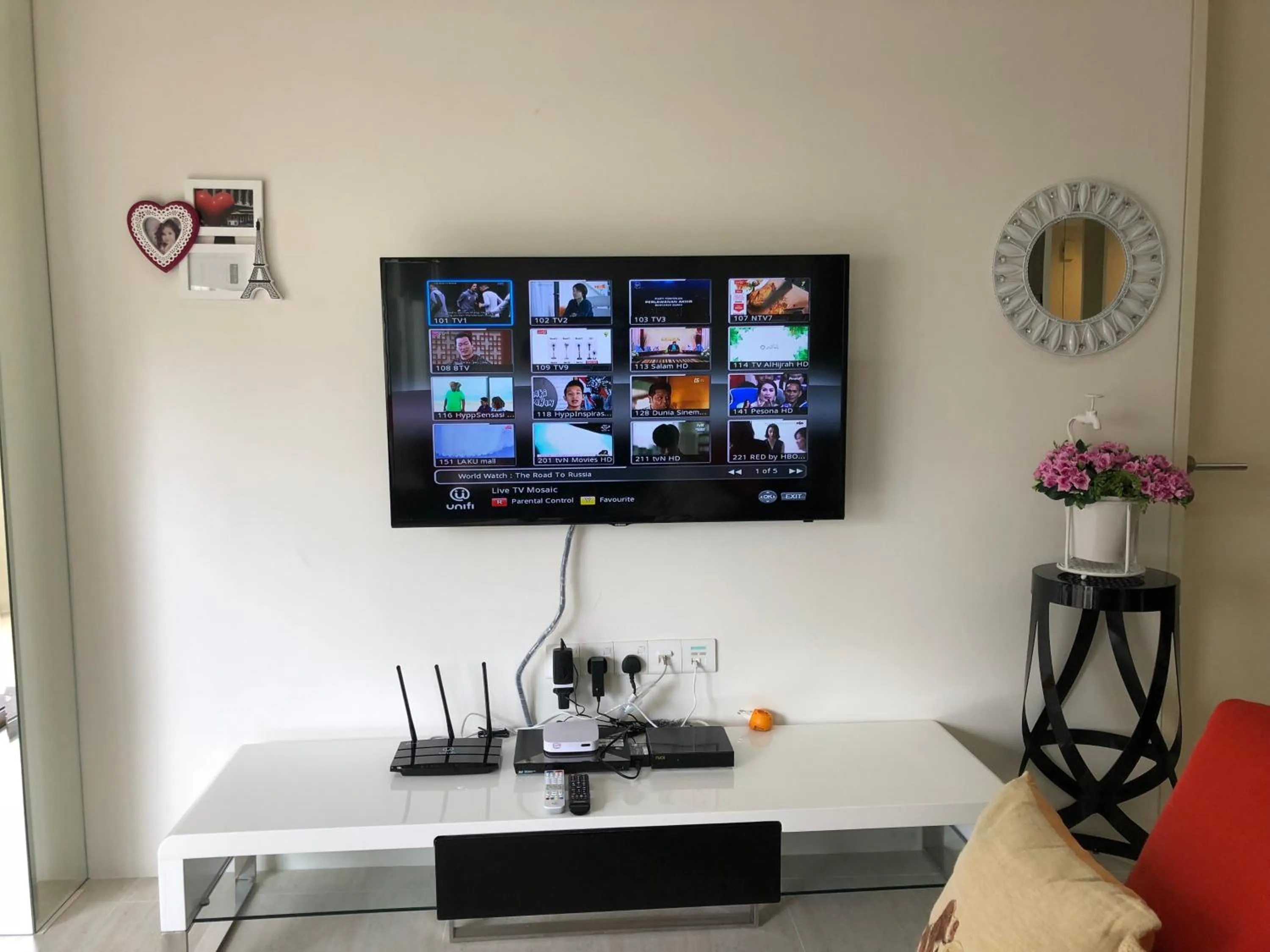 By The Sea @ Cozy Beachfront Home