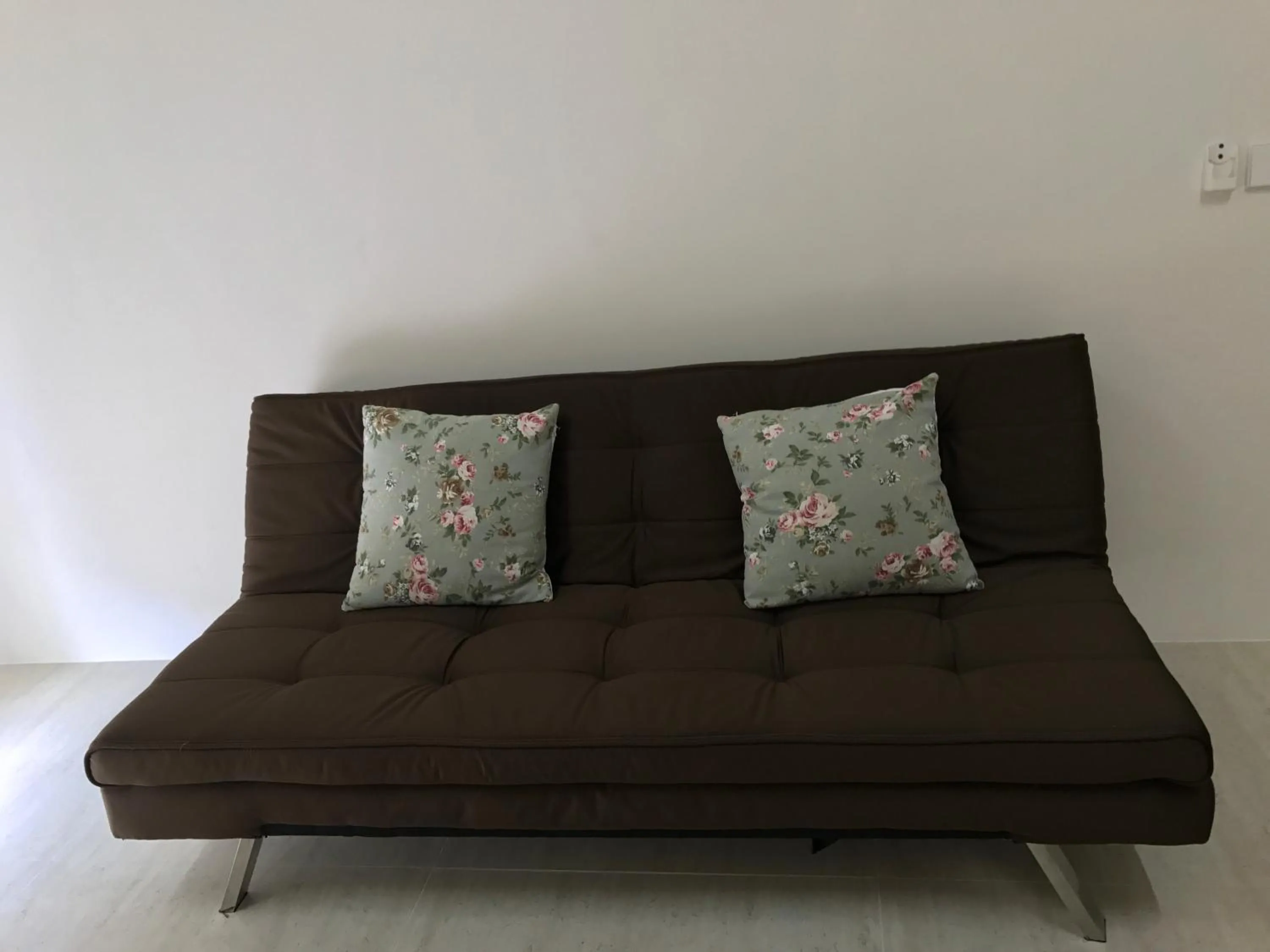 By The Sea @ Cozy Beachfront Home