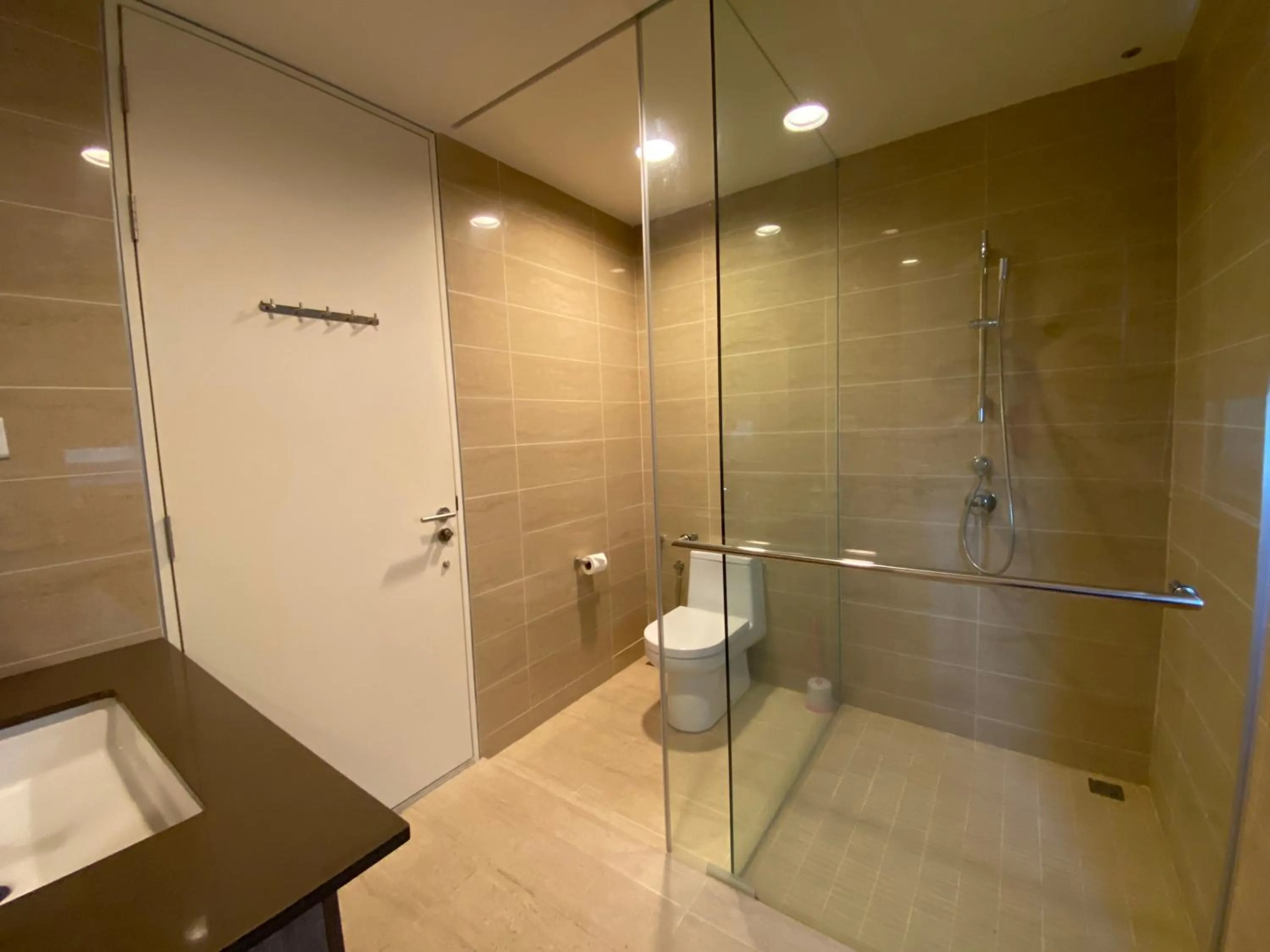 By The Sea @ Cozy Beachfront Home