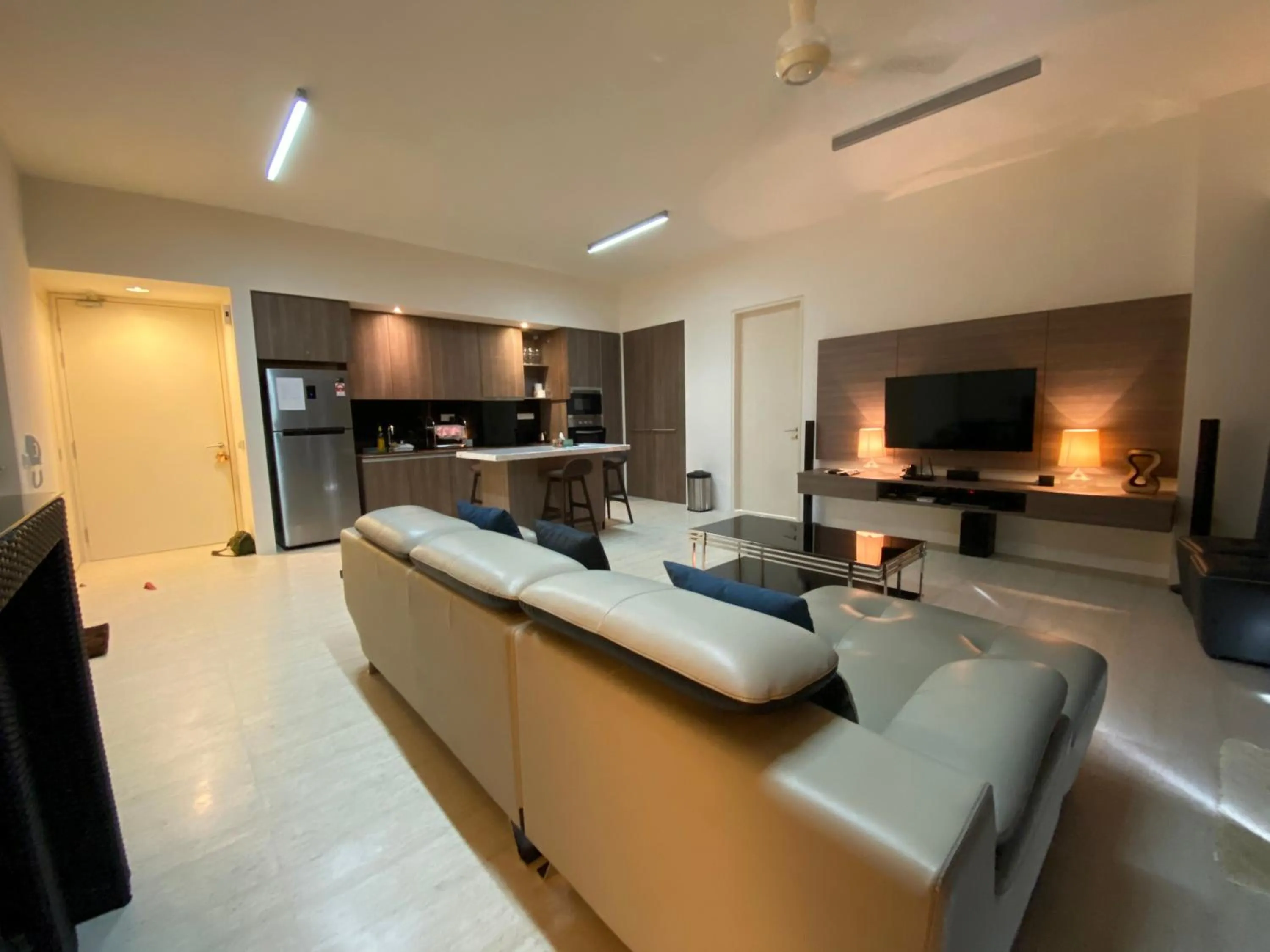 By The Sea @ Cozy Beachfront Home