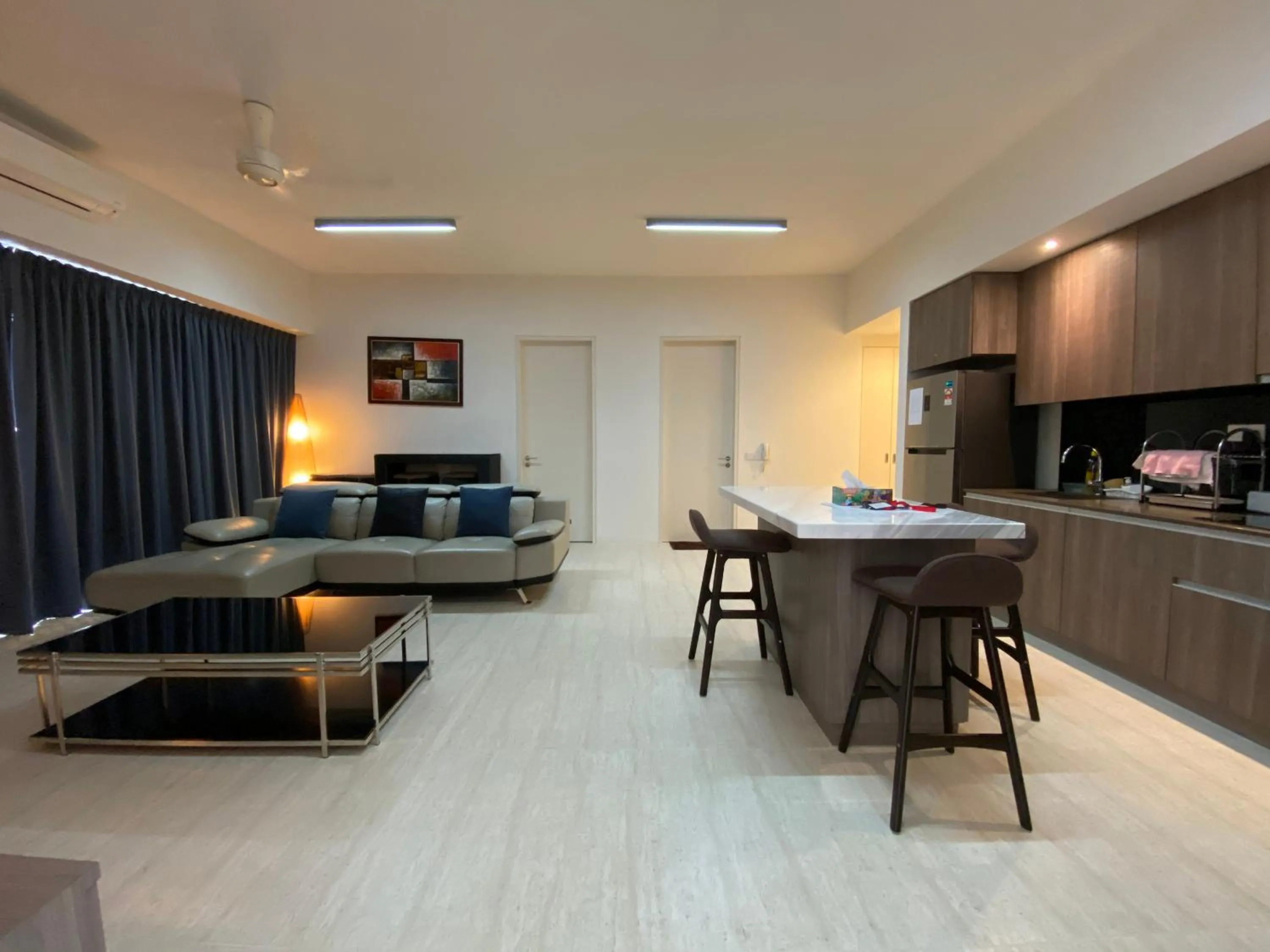 By The Sea @ Cozy Beachfront Home