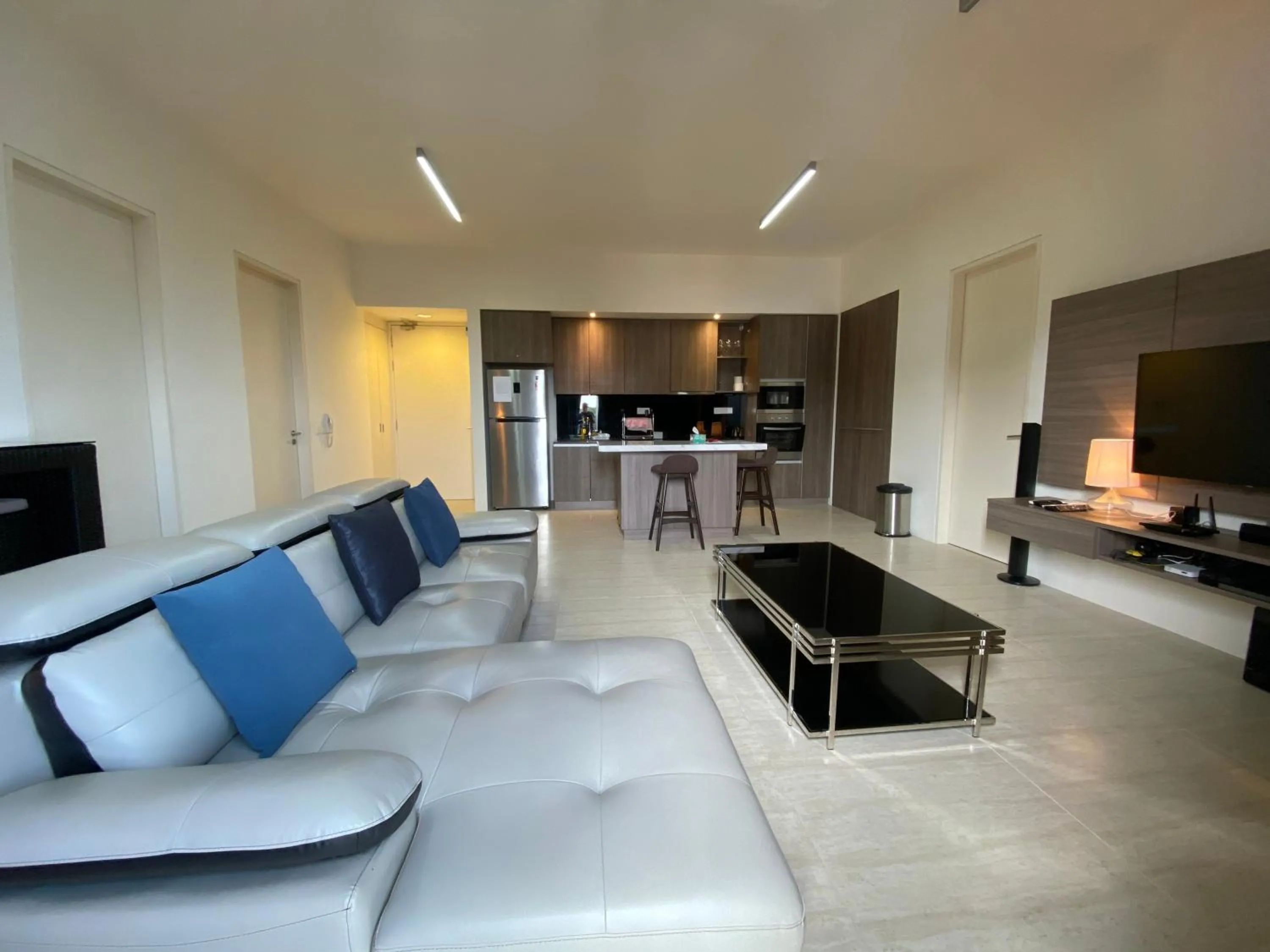 By The Sea @ Cozy Beachfront Home