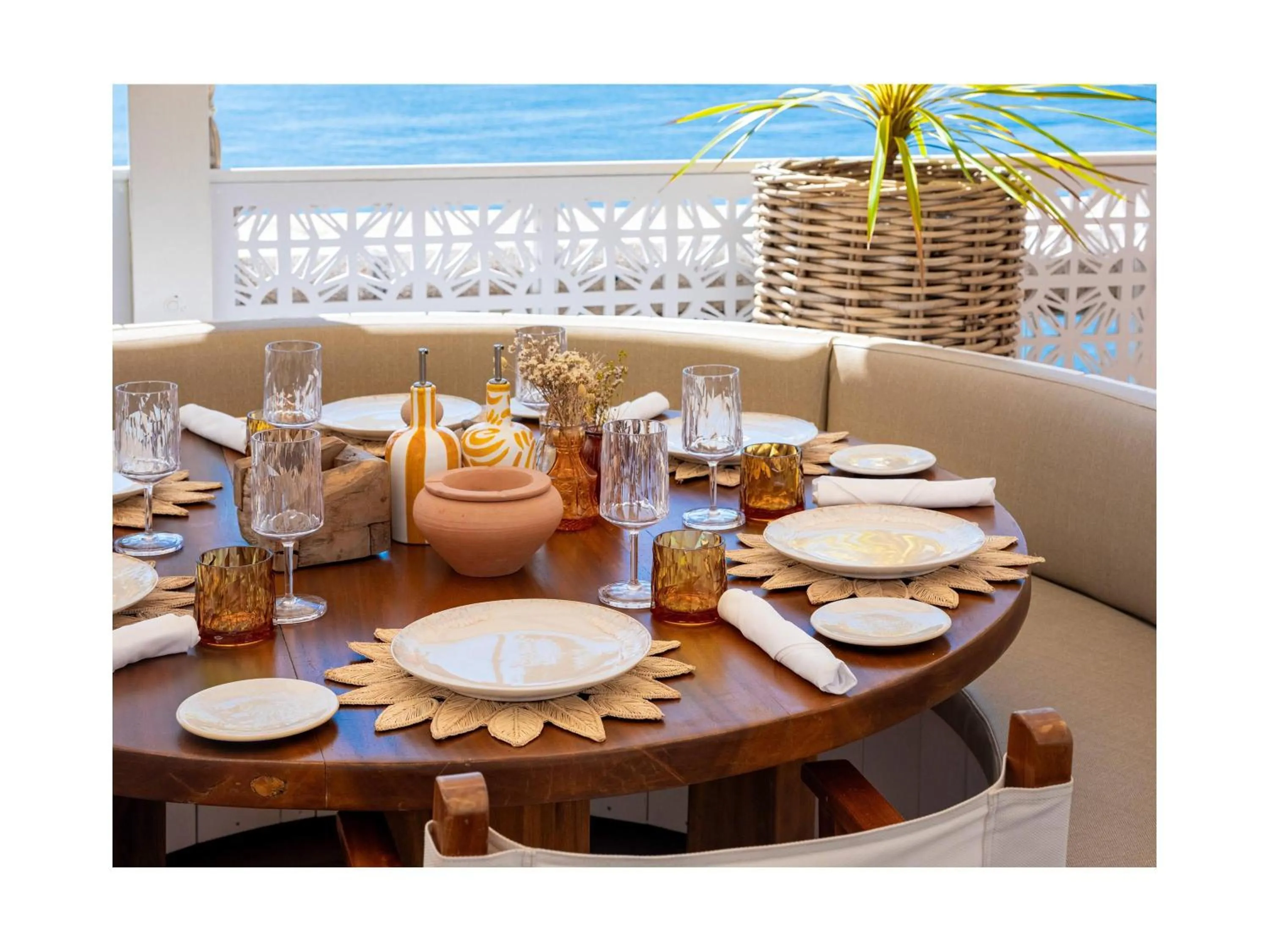 Restaurant/places to eat in Fairmont Monte Carlo