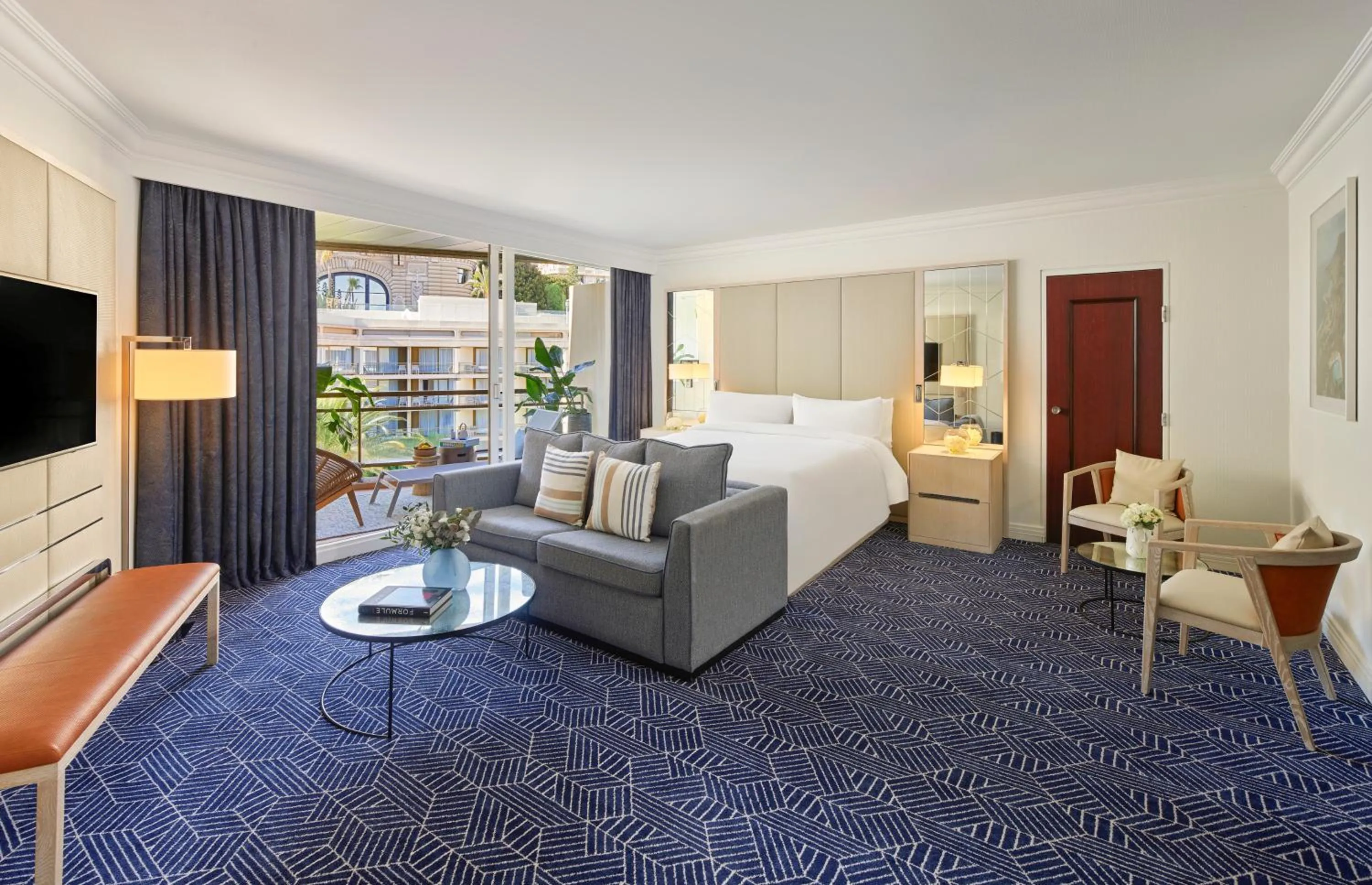 Bed in Fairmont Monte Carlo