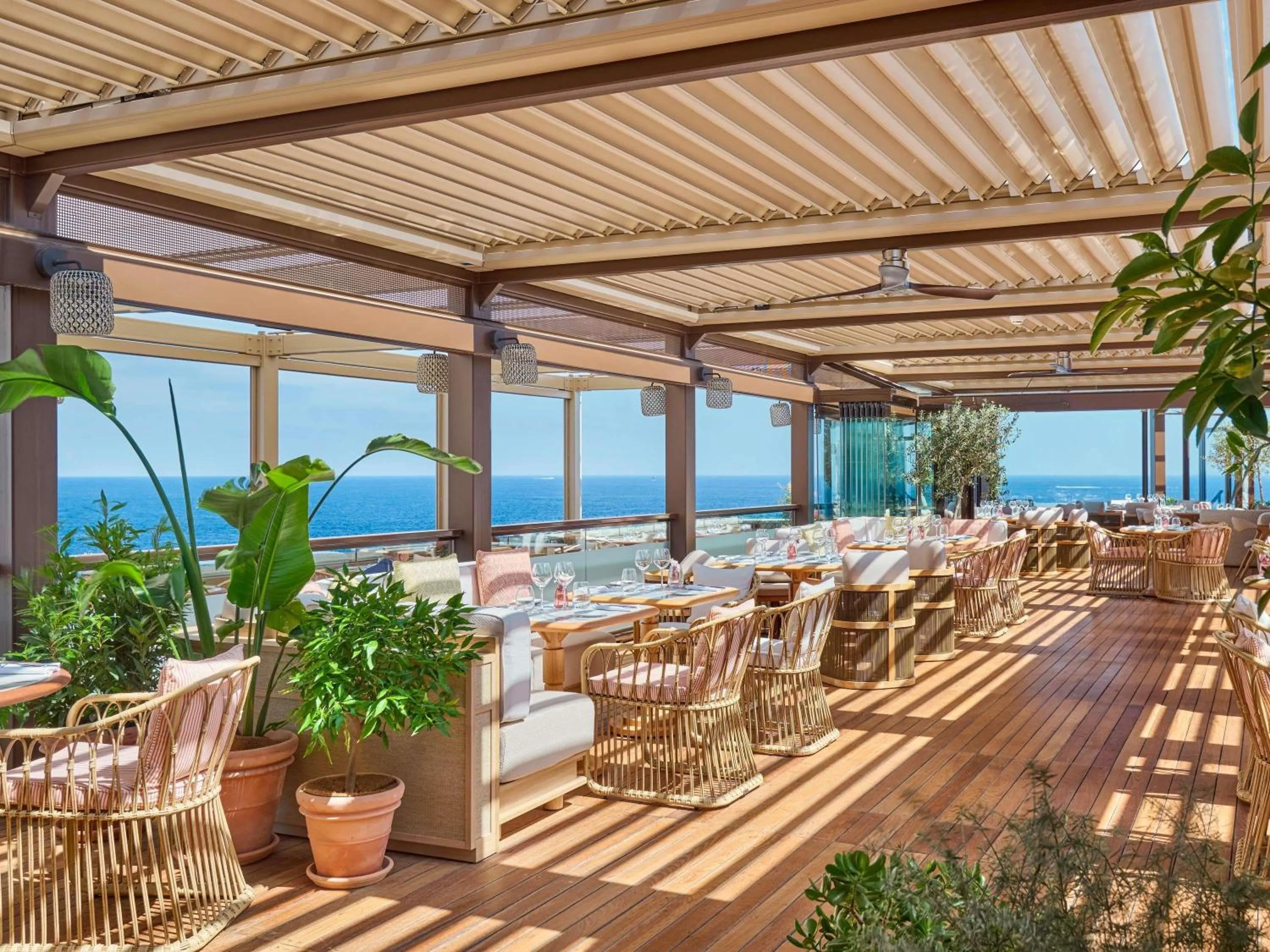 Property building in Fairmont Monte Carlo