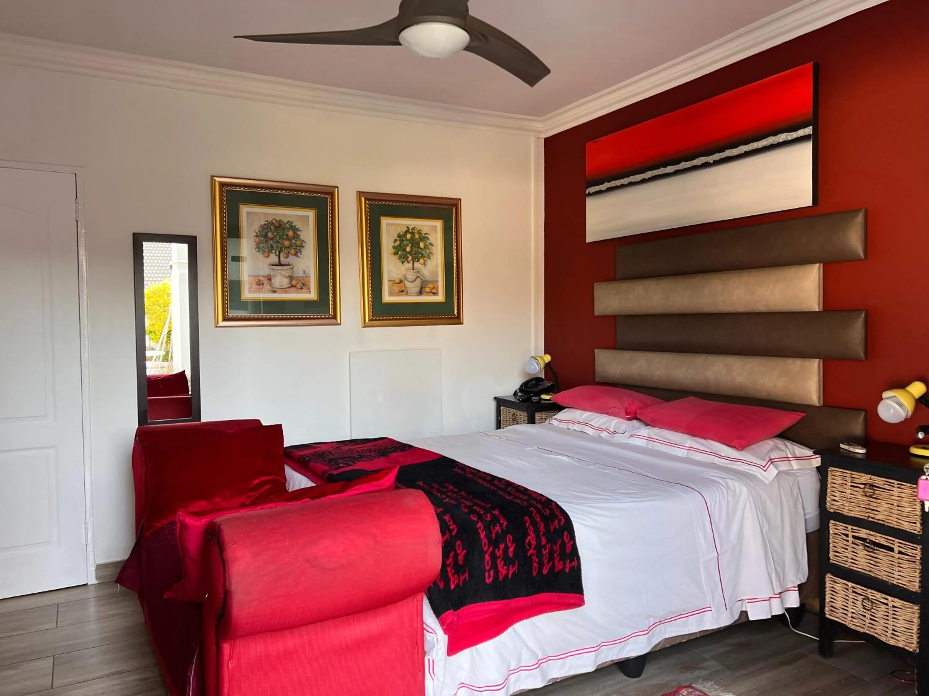 Bedroom, Bed in 2 Op Terblanche Guesthouse