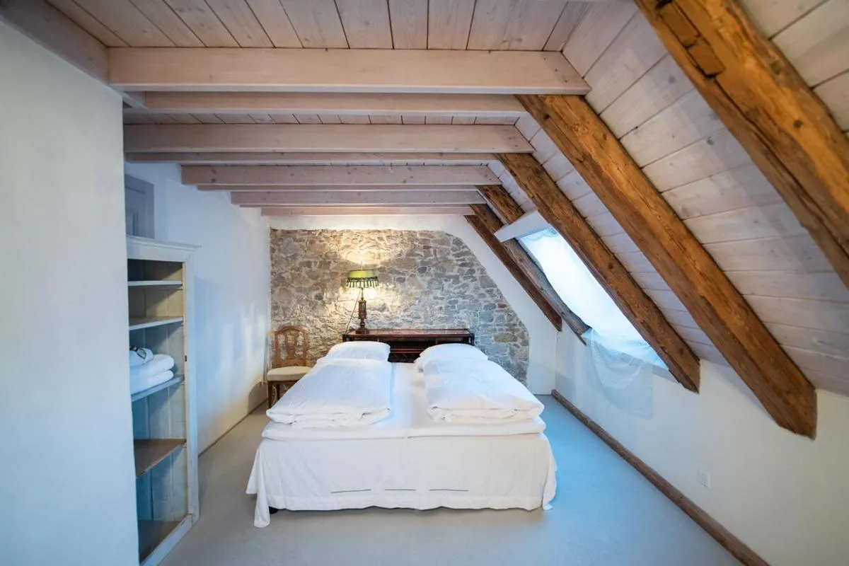 Bed in Boutique-Hotel Guesthouse Le Locle