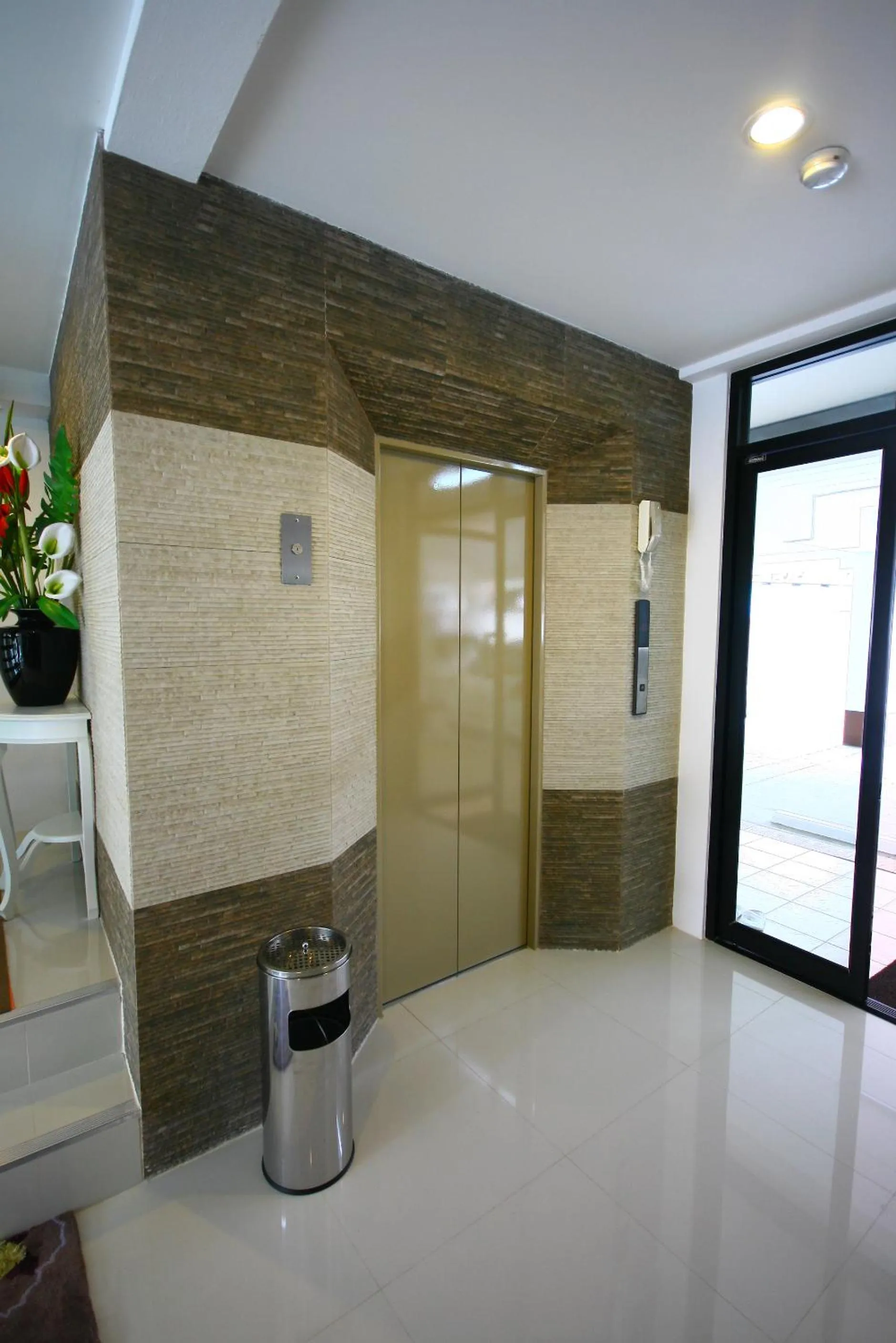 Area and facilities in At Home Phetkasem