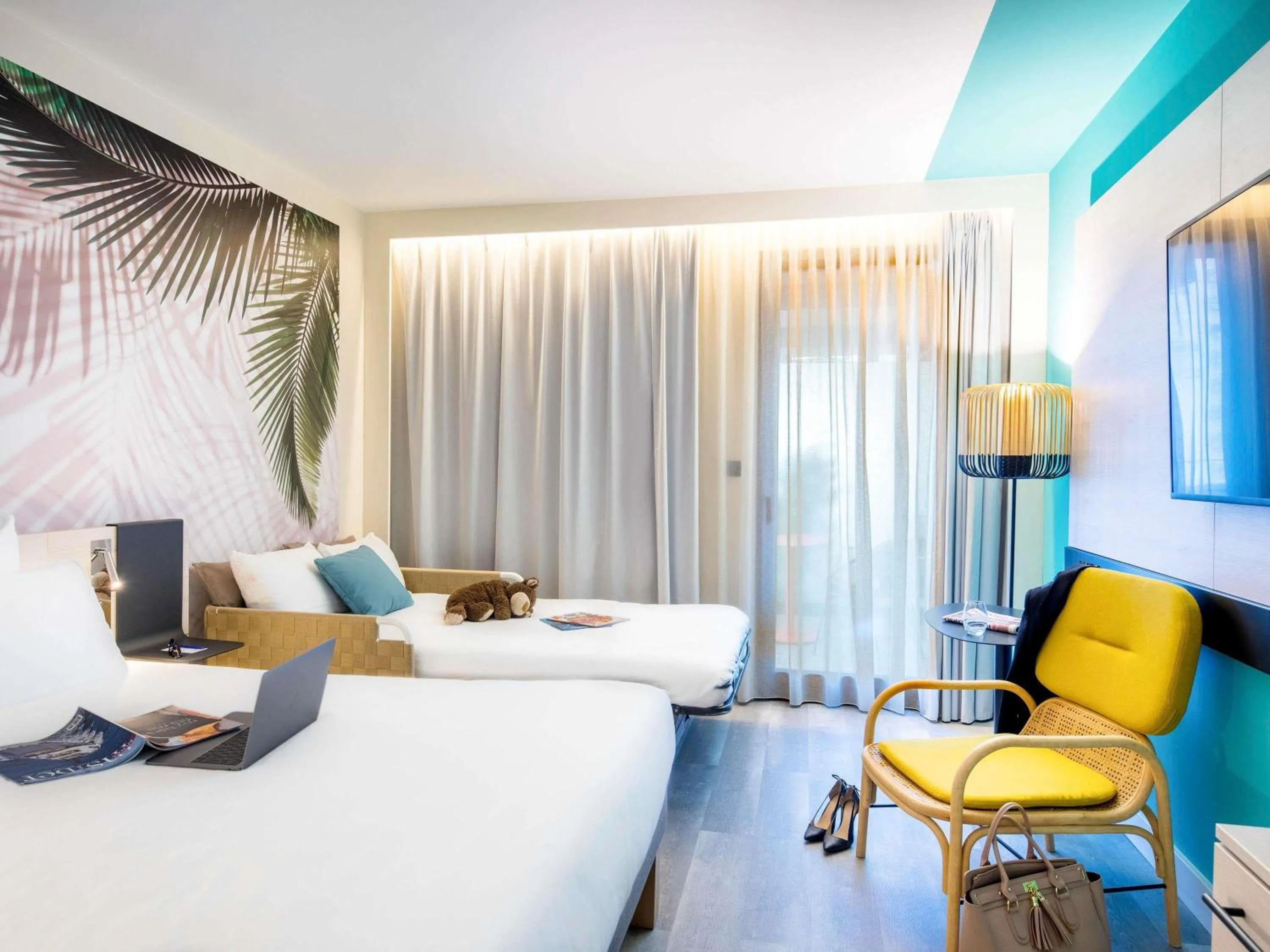 Bedroom, Bed in Novotel Monte-Carlo