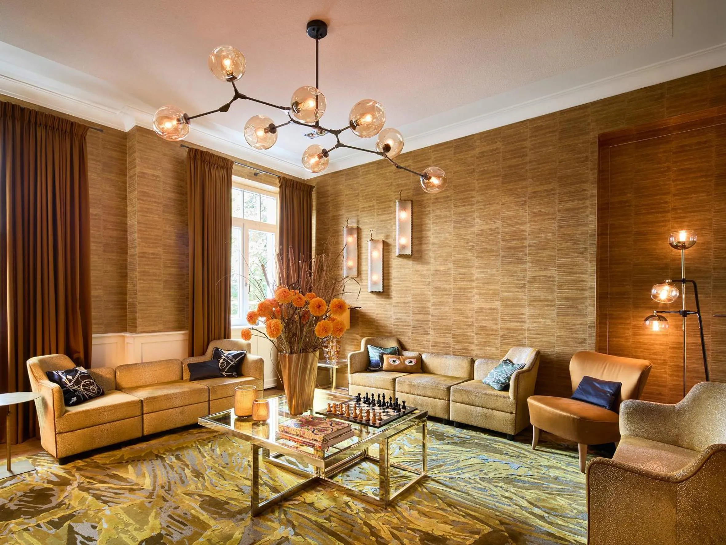 Seating area in LA MAISON hotel & spa