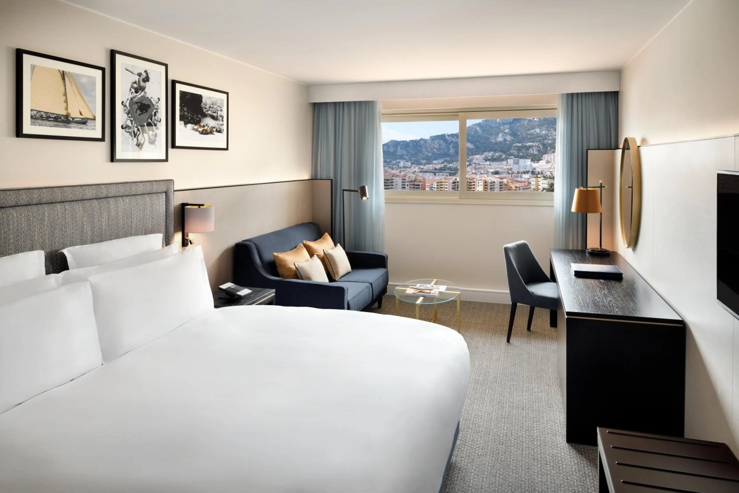 Photo of the whole room, Bed in Columbus Hotel Monte-Carlo, Curio Collection by Hilton