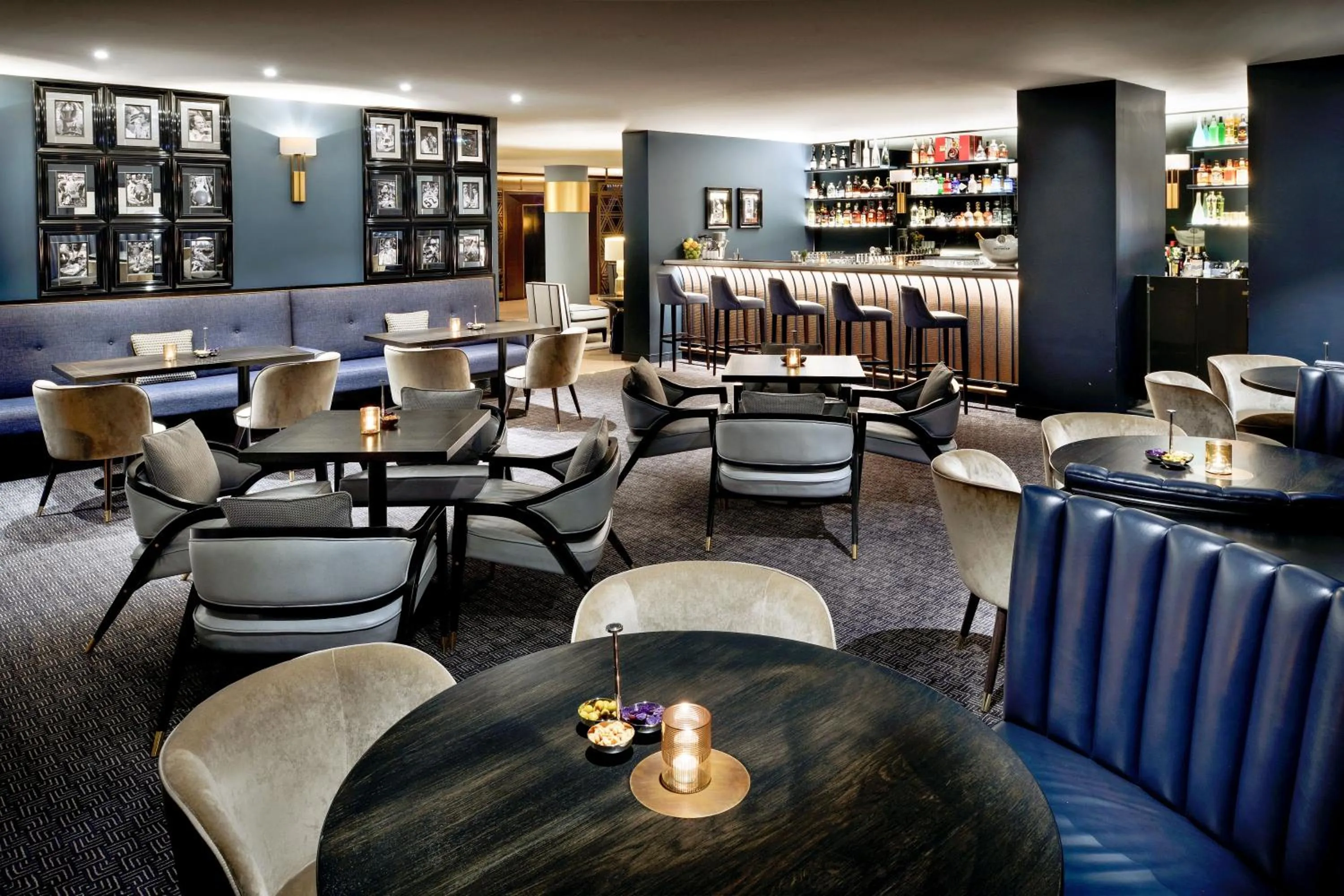 Lounge or bar in Columbus Hotel Monte-Carlo, Curio Collection by Hilton