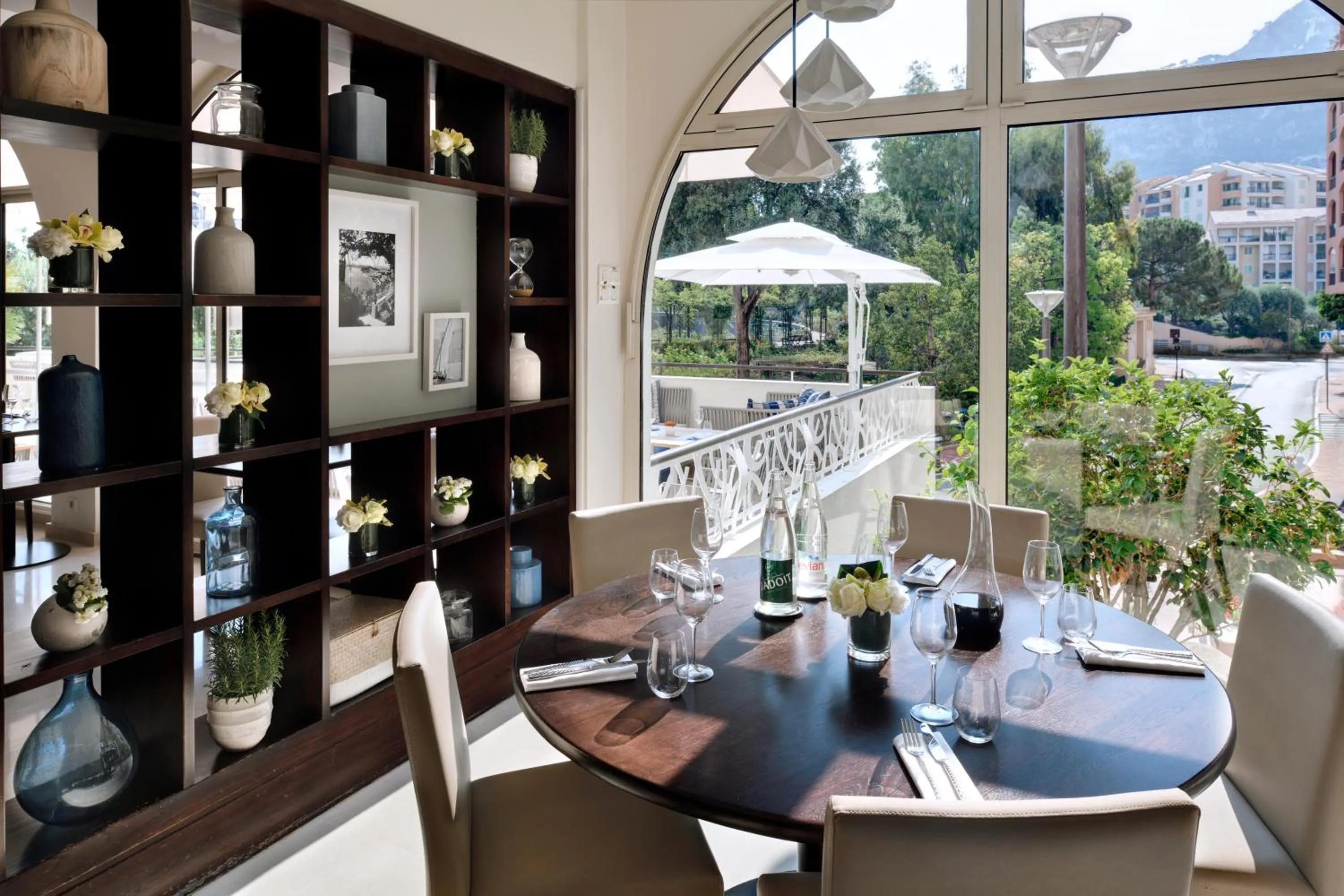 Restaurant/places to eat in Columbus Hotel Monte-Carlo, Curio Collection by Hilton