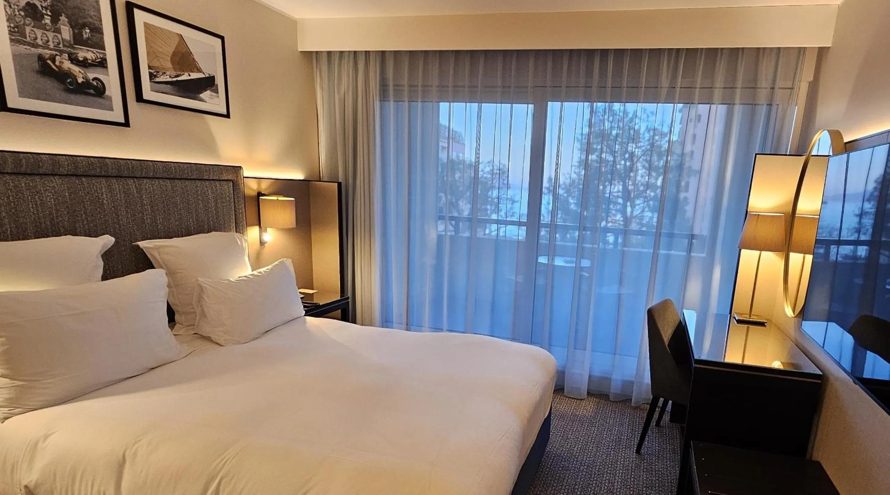 Balcony/Terrace, Bed in Columbus Hotel Monte-Carlo, Curio Collection by Hilton