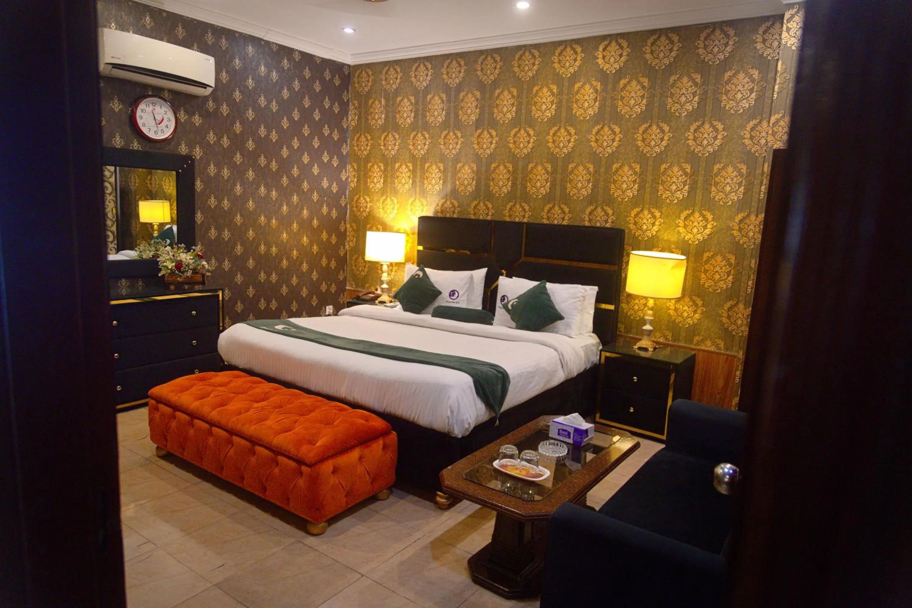 Bedroom, Bed in Premier Inn Johar Town Lahore