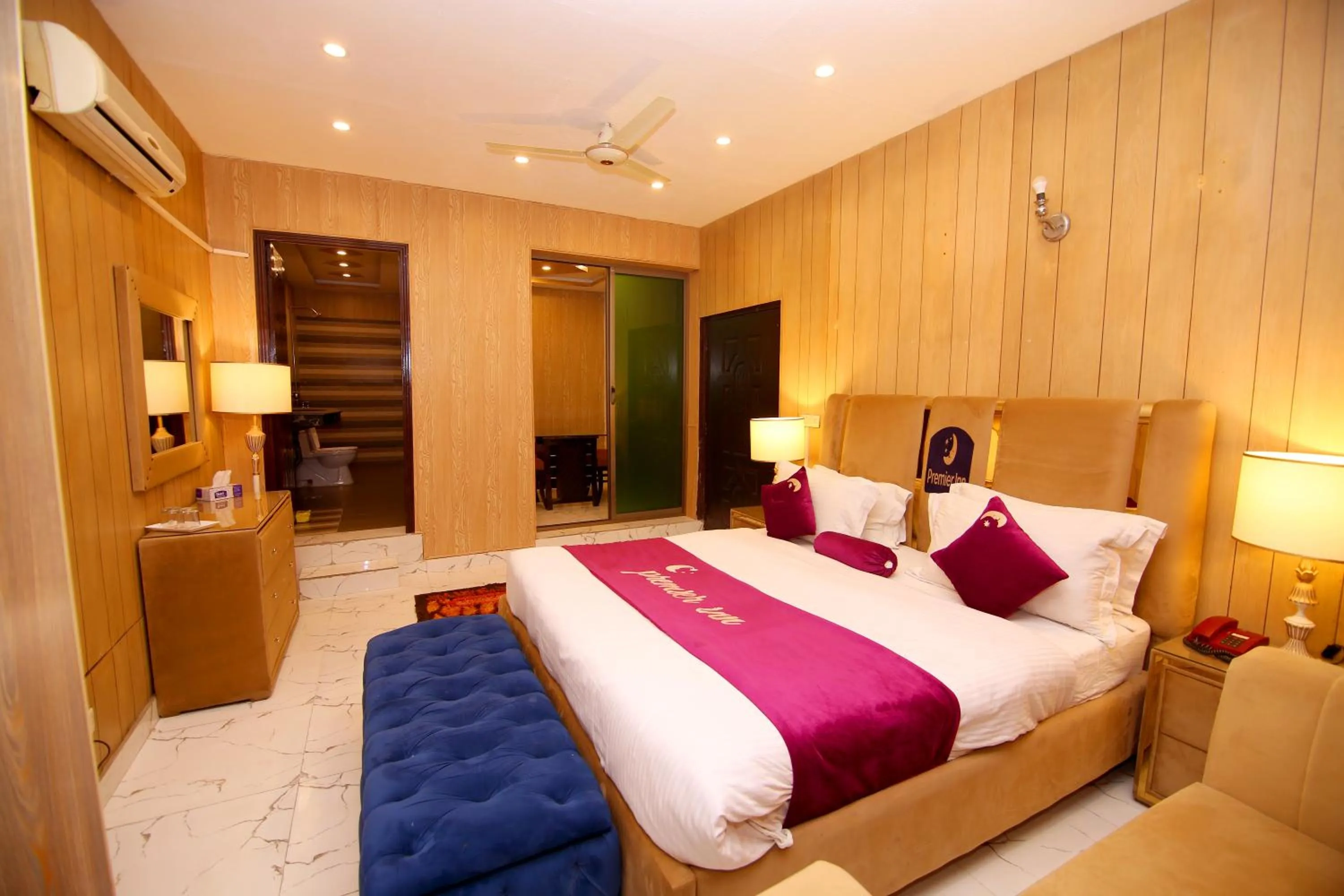 Bedroom, Bed in Premier Inn Johar Town Lahore