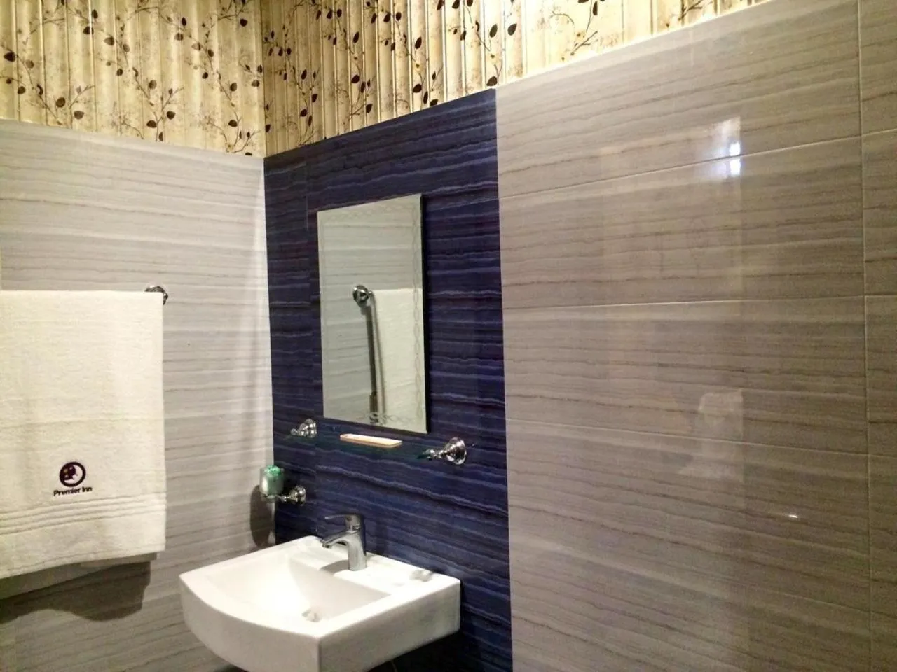 Toilet in Premier Inn Johar Town Lahore