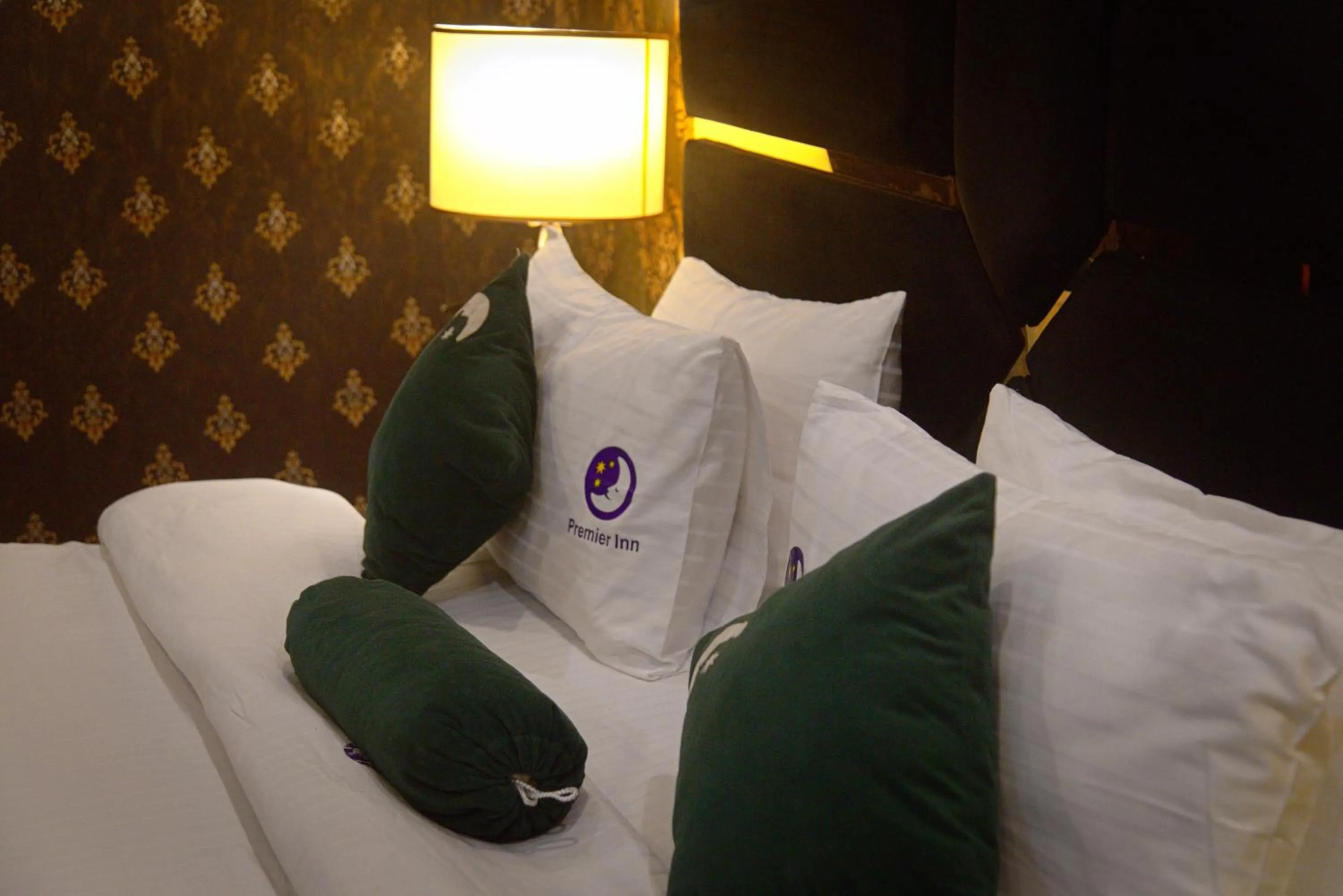 Bedroom, Bed in Premier Inn Johar Town Lahore