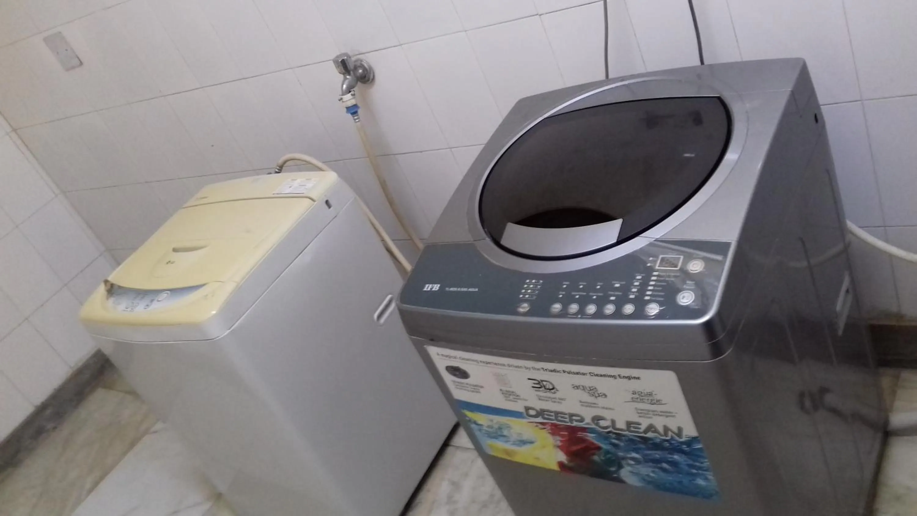 washing machine in Enkay Residency V Block-Cyber City
