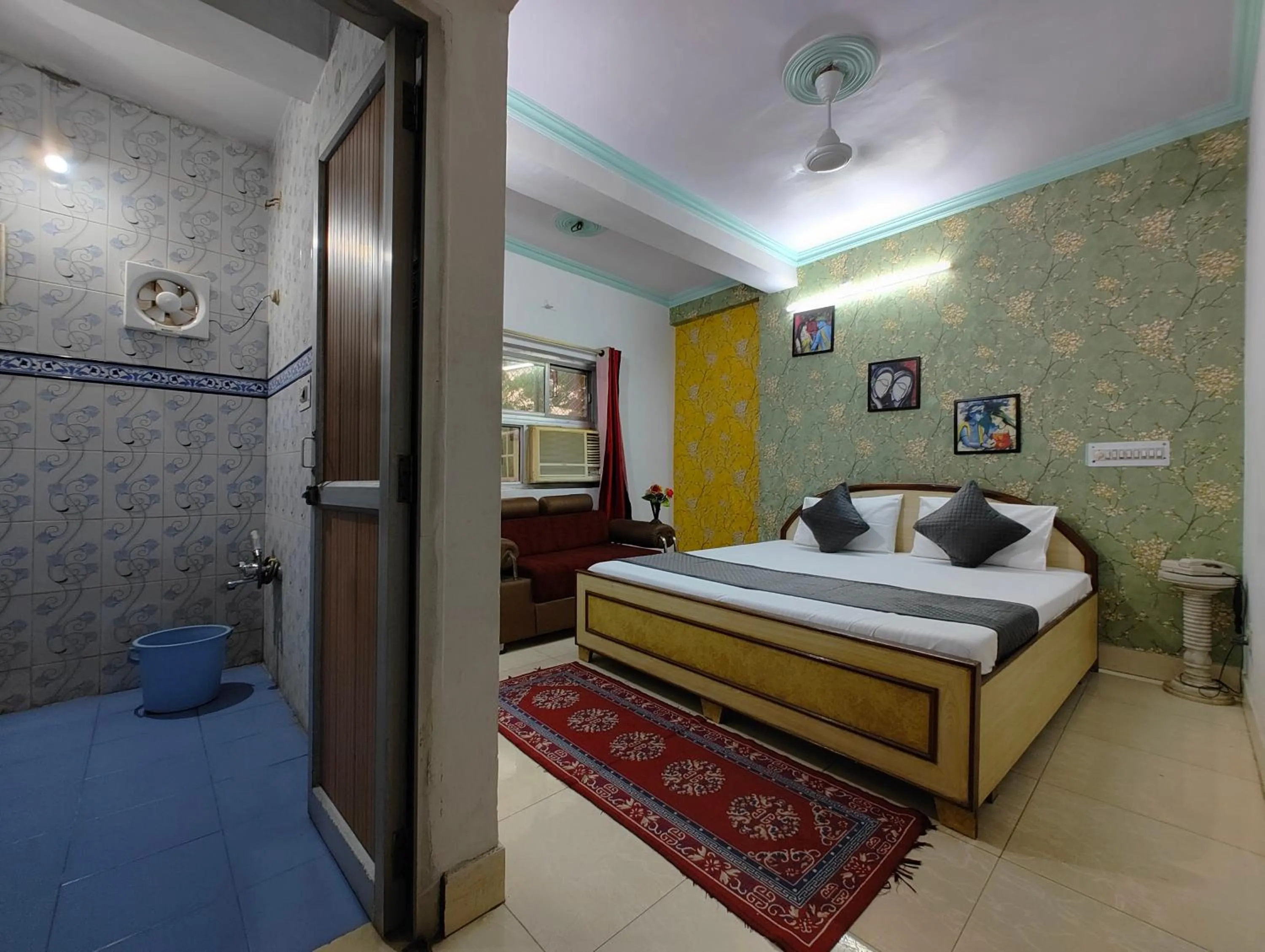 Bedroom, Bed in Hotel Swarajya Palace