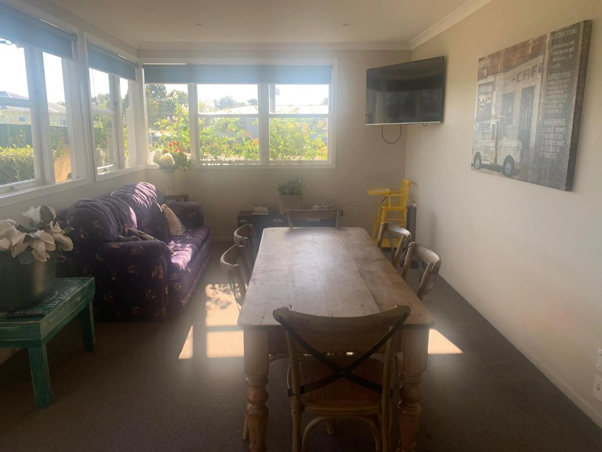 FatOwl Motel, Bar & Eatery