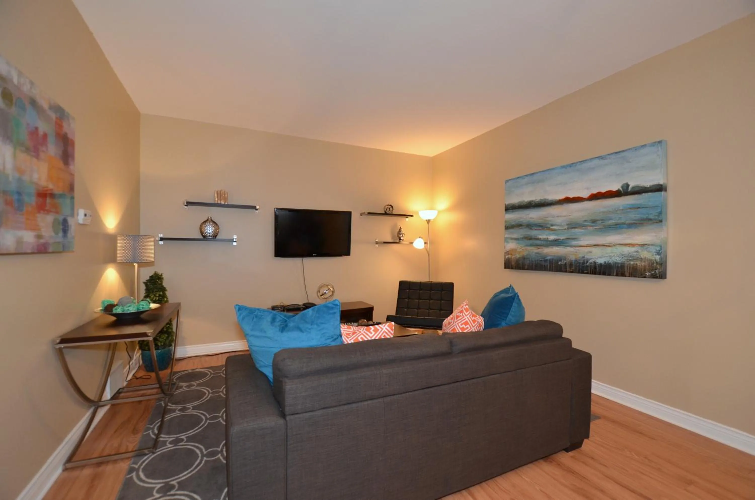 The SoMa Furnished Residences