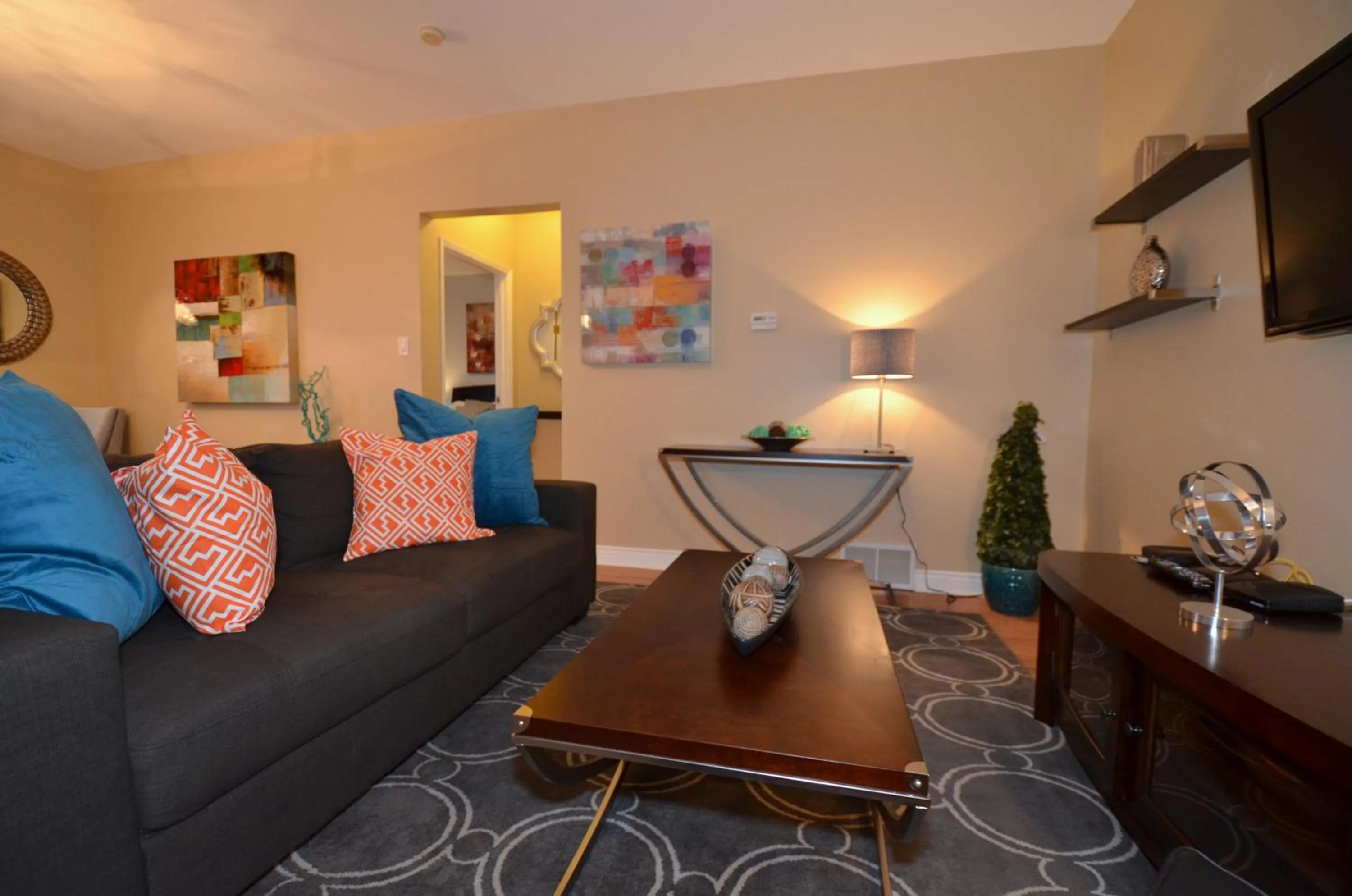 The SoMa Furnished Residences