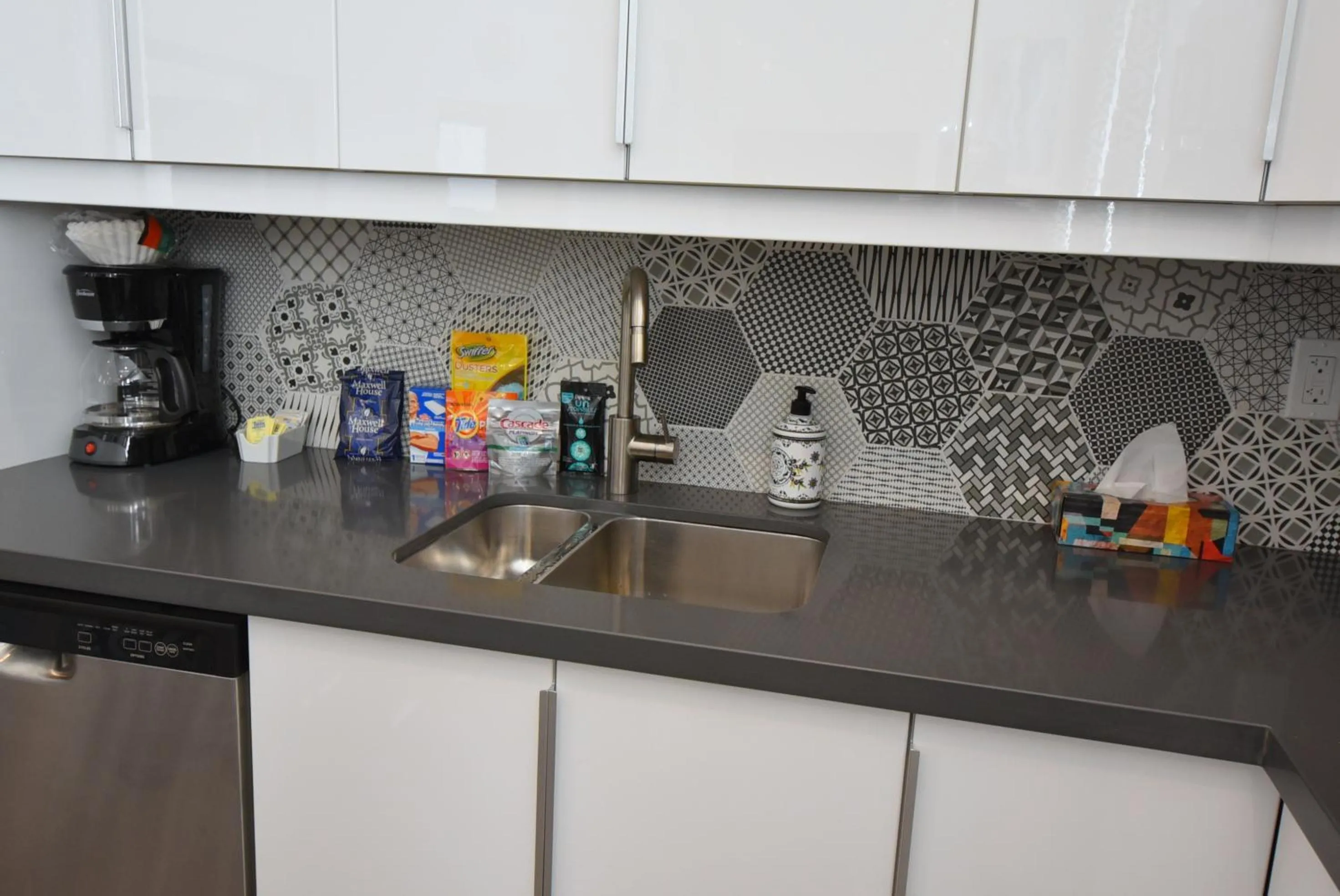 The SoMa Furnished Residences