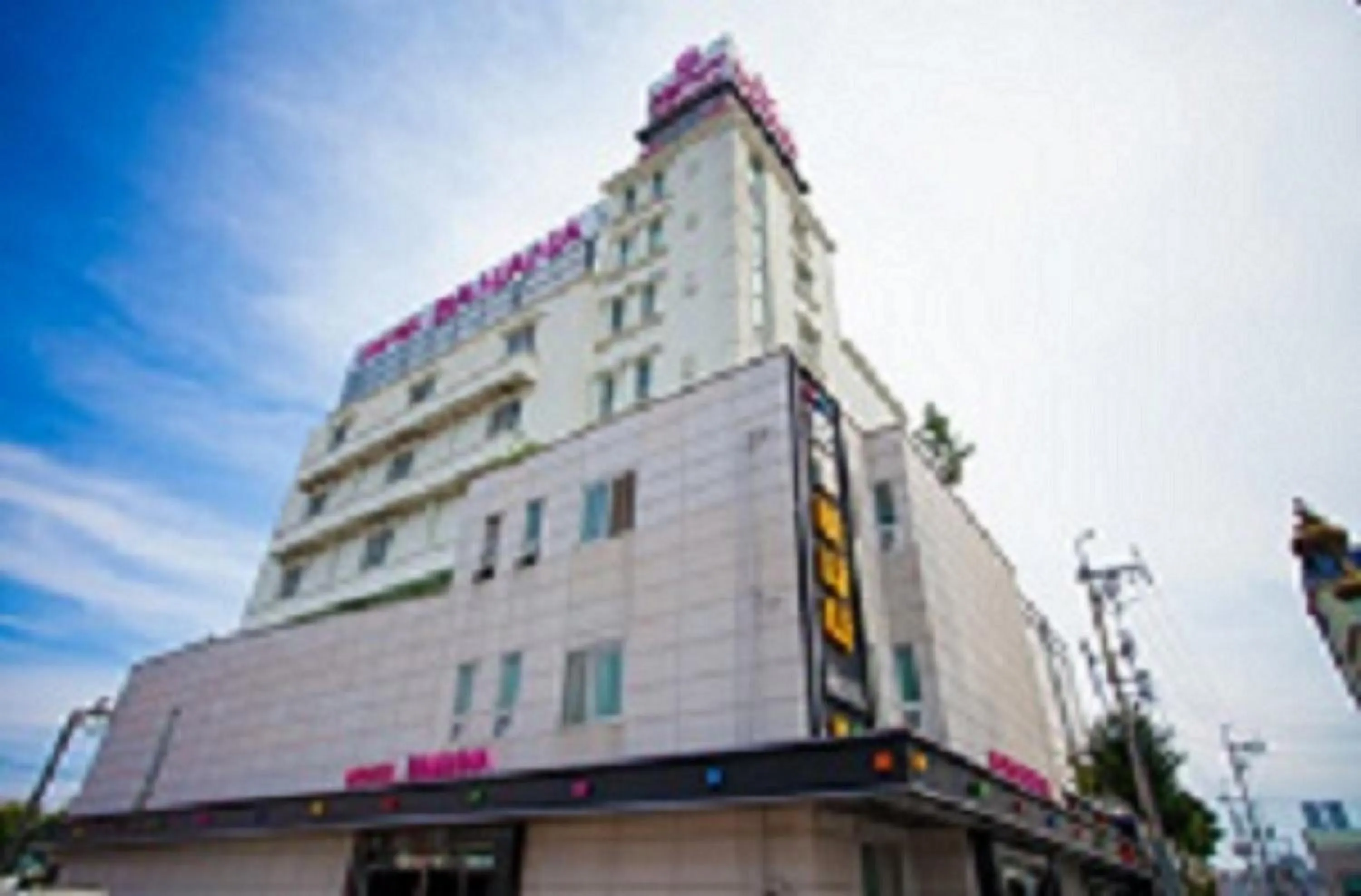 Property Building in GuangJu Hotel Banana