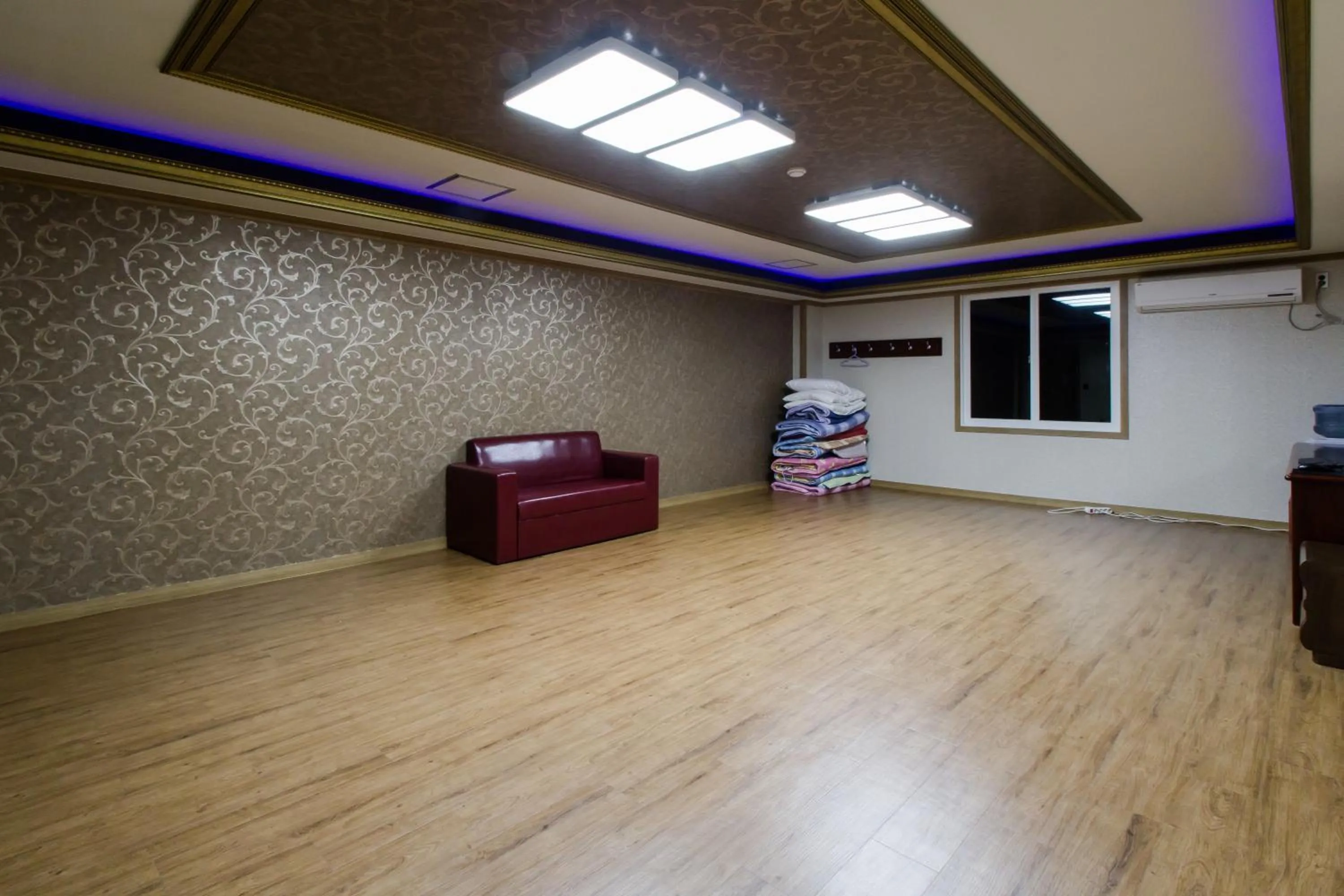 Lobby/Reception in GuangJu Hotel Banana