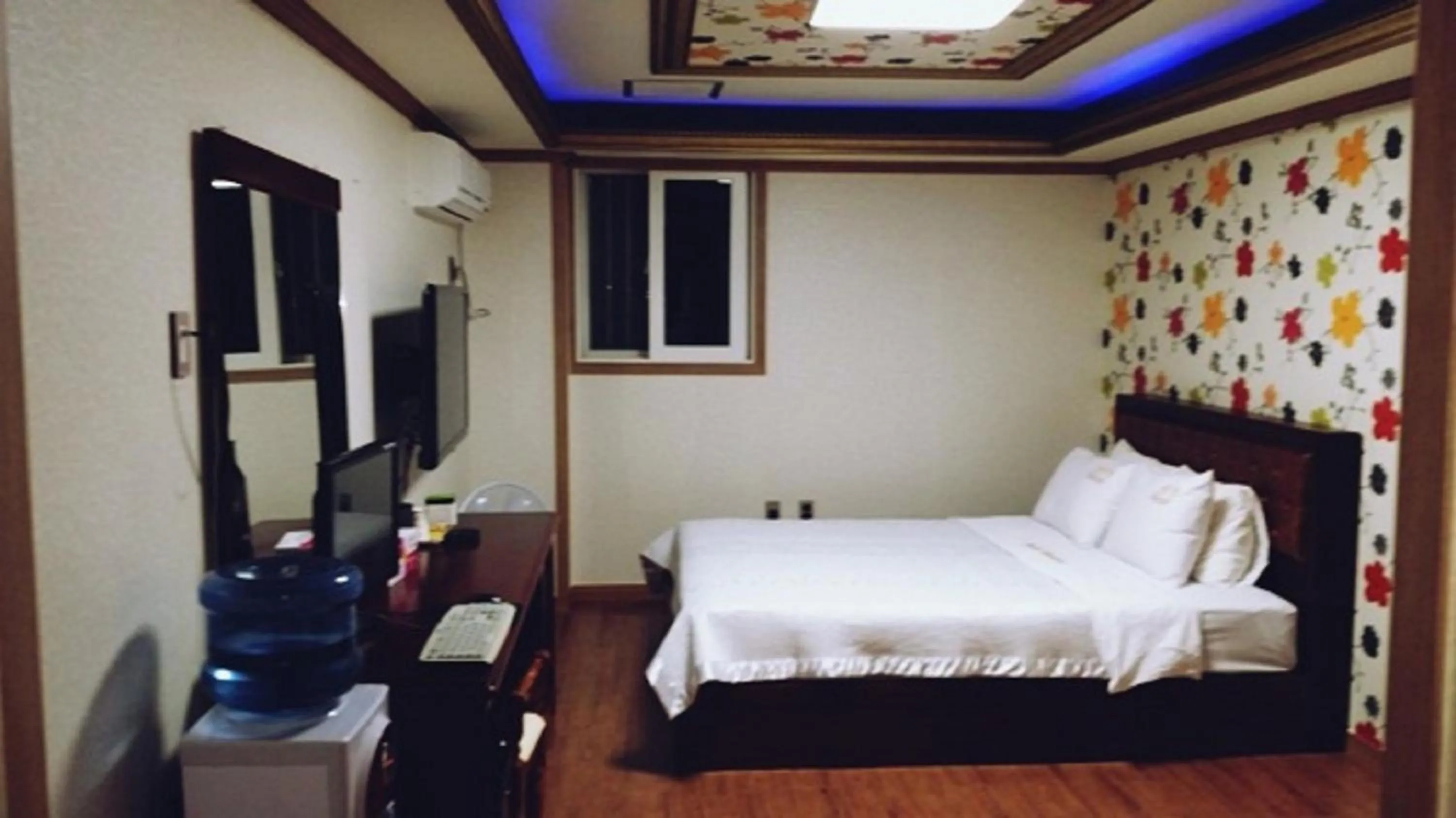 GuangJu Hotel Banana