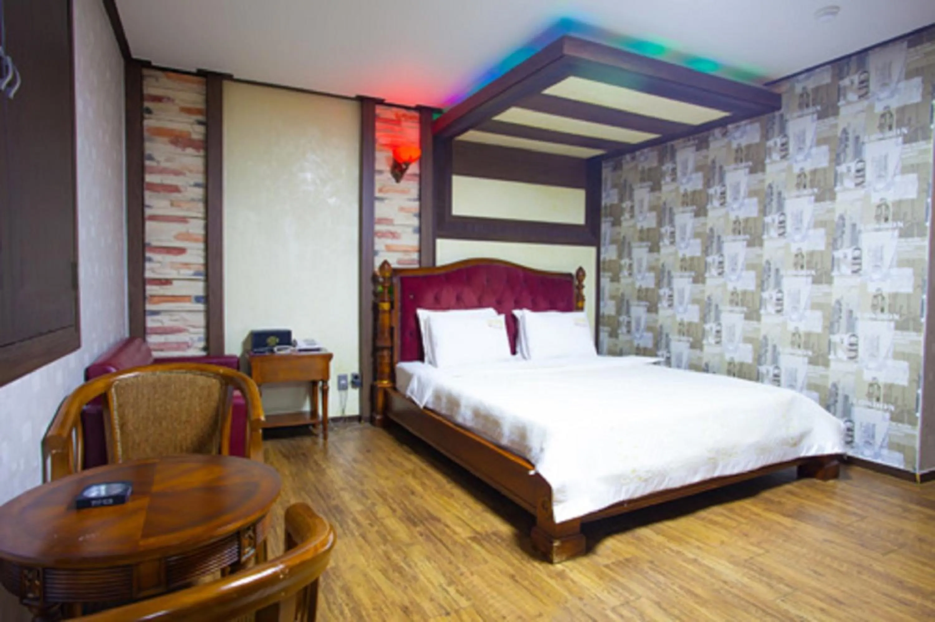 GuangJu Hotel Banana