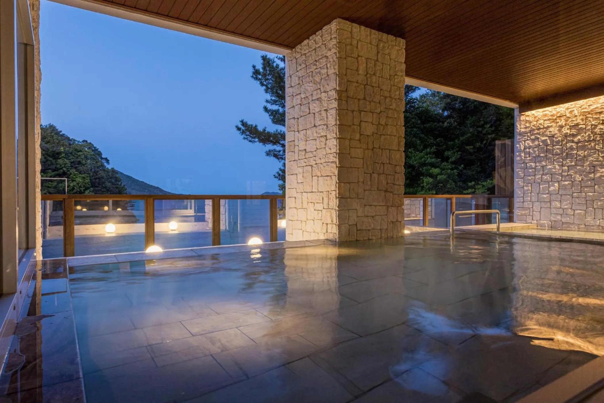 Hot Spring Bath in Ooedo Onsen Monogatari Premium Toba Saichoraku