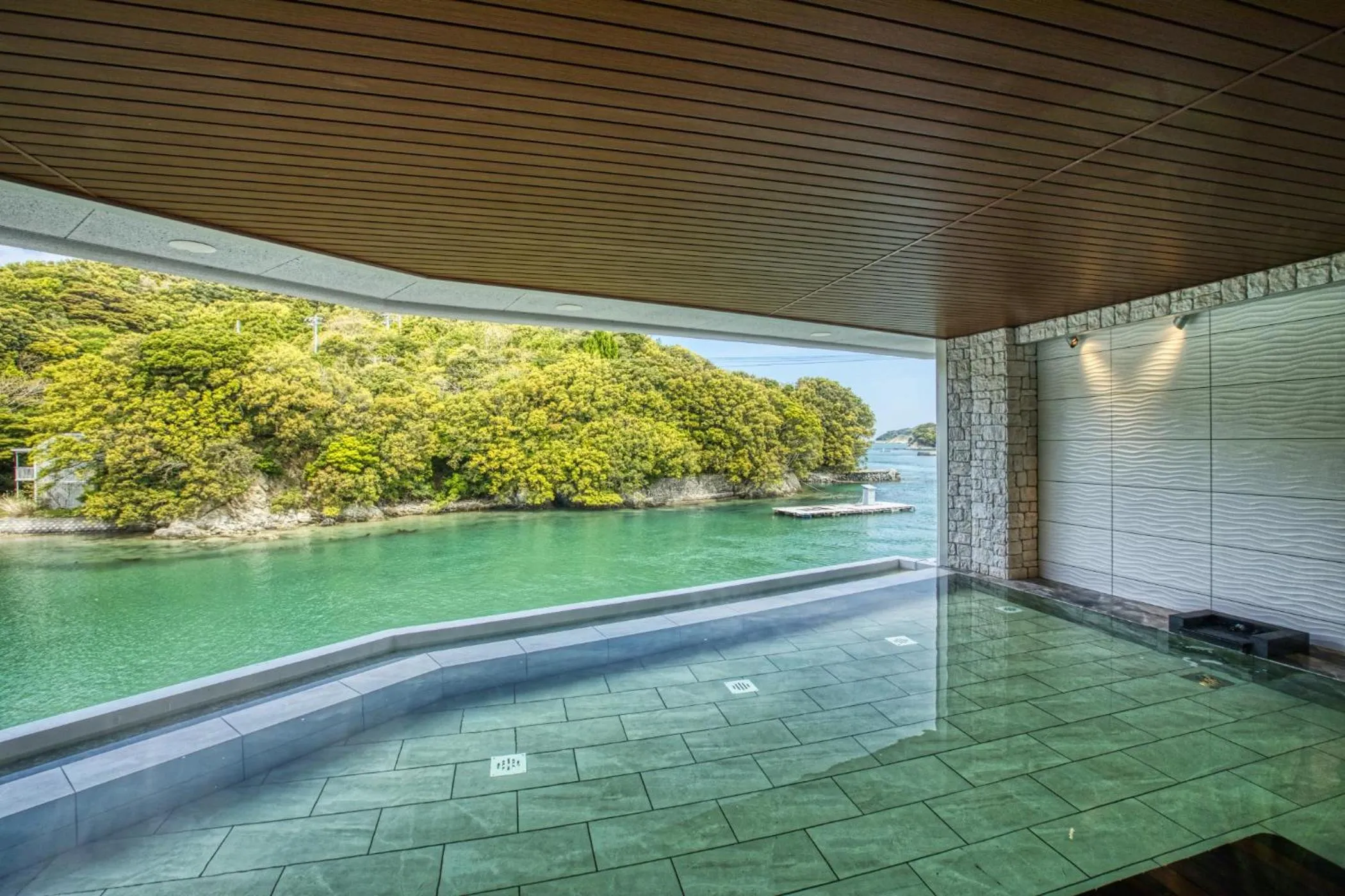 Hot Spring Bath in Ooedo Onsen Monogatari Premium Toba Saichoraku
