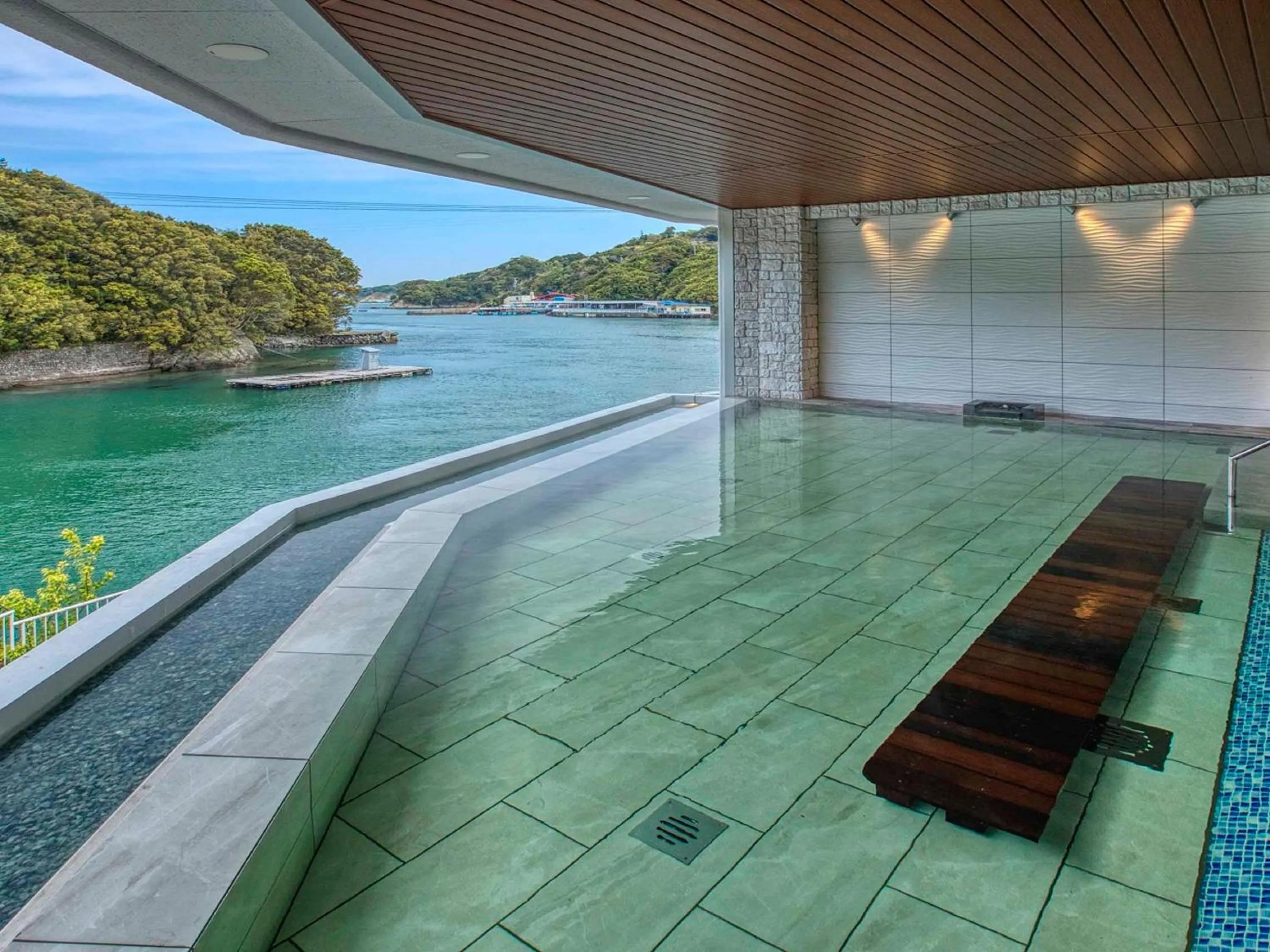 Open Air Bath in Ooedo Onsen Monogatari Premium Toba Saichoraku