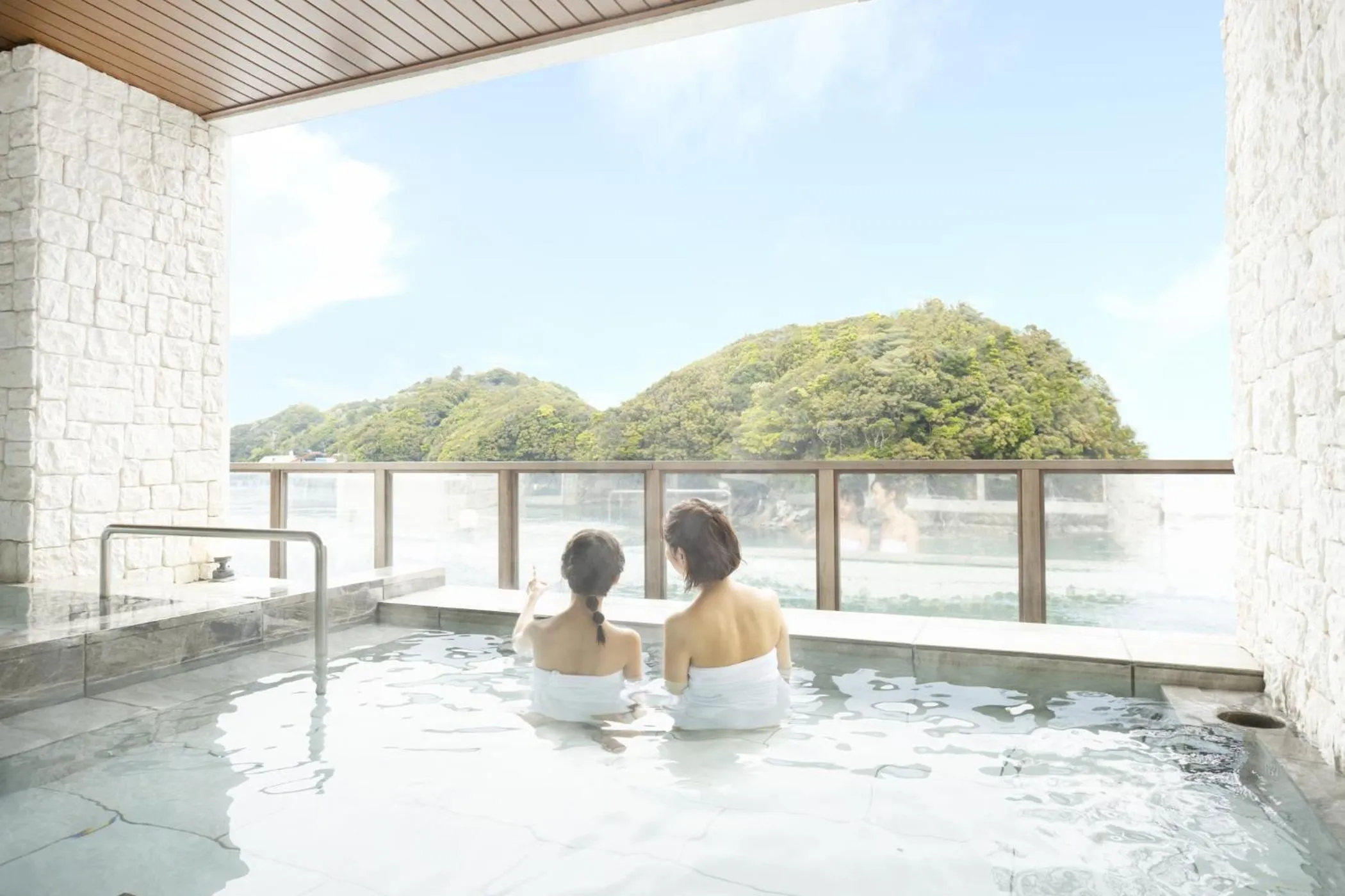 Hot Spring Bath in Ooedo Onsen Monogatari Premium Toba Saichoraku