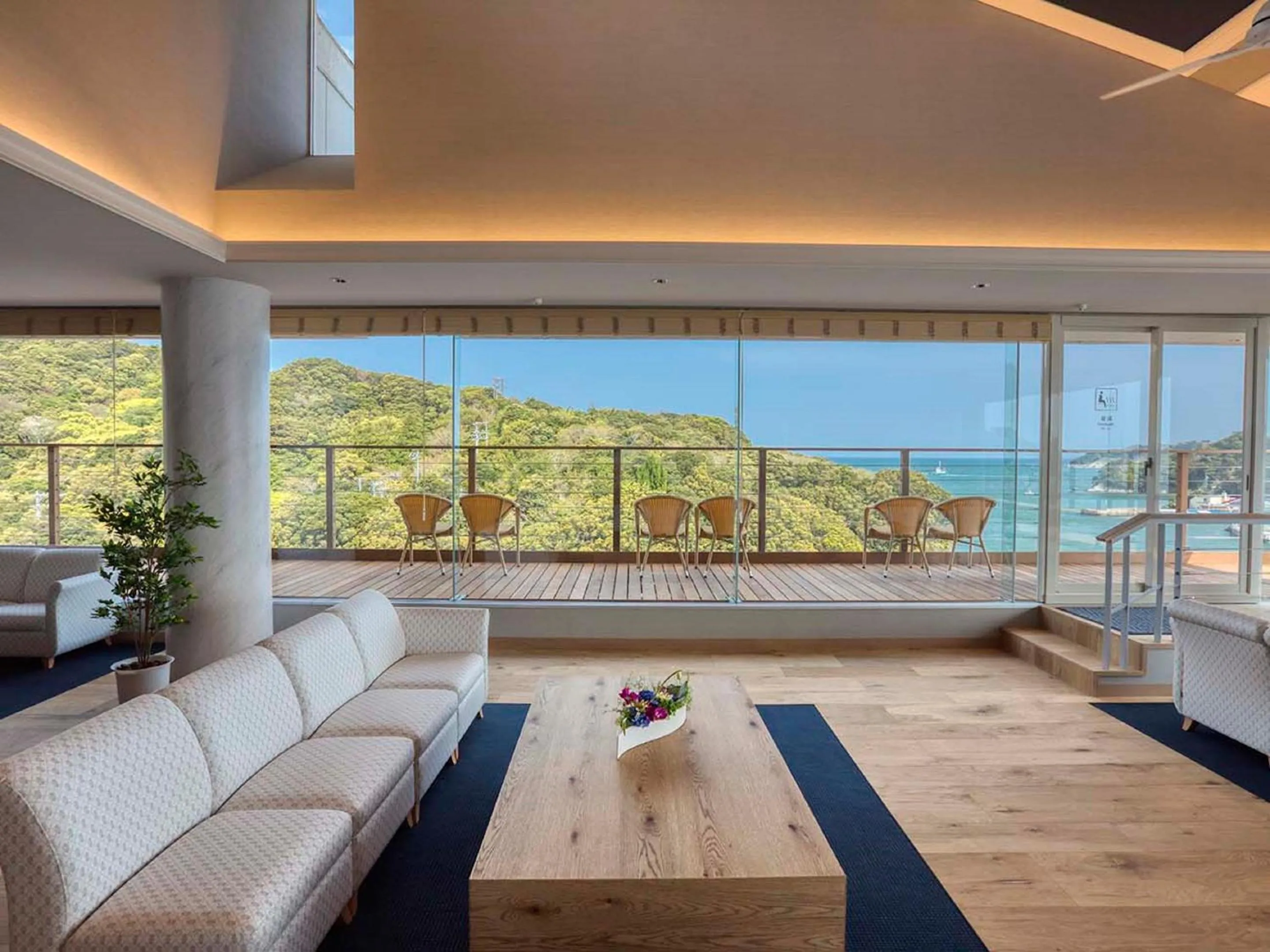 Lobby or reception in Ooedo Onsen Monogatari Premium Toba Saichoraku