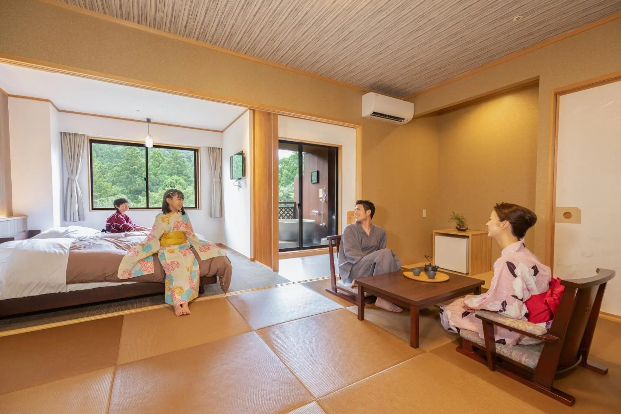 Photo of the whole room, Bed in Ooedo Onsen Monogatari Premium Yoshinoya Irokuen