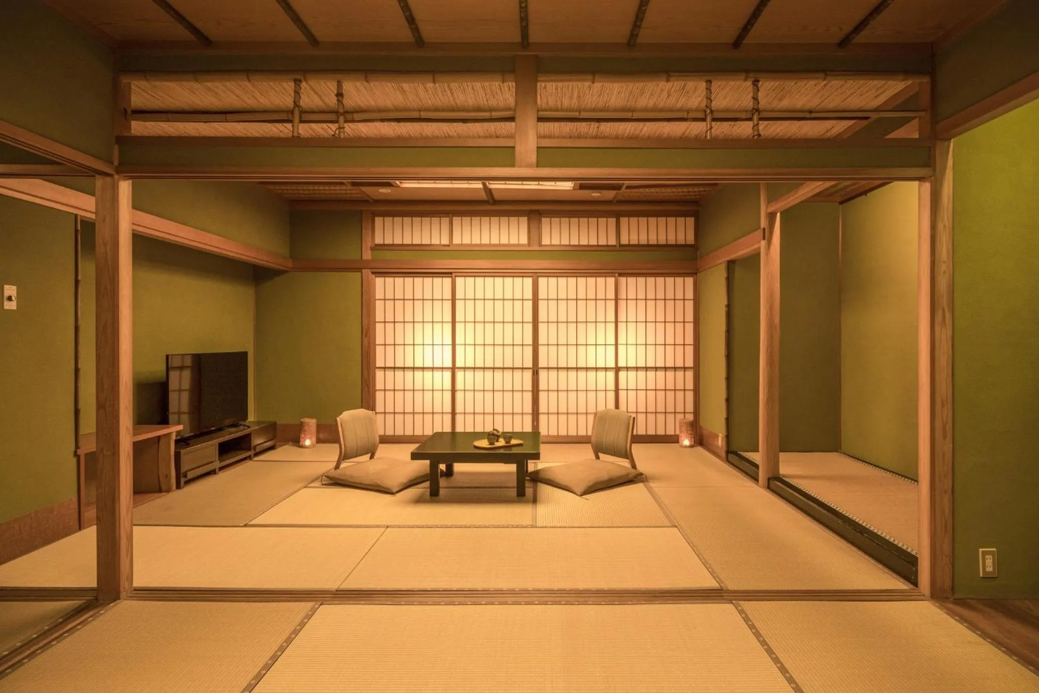 Photo of the whole room in Ooedo Onsen Monogatari Premium Yoshinoya Irokuen