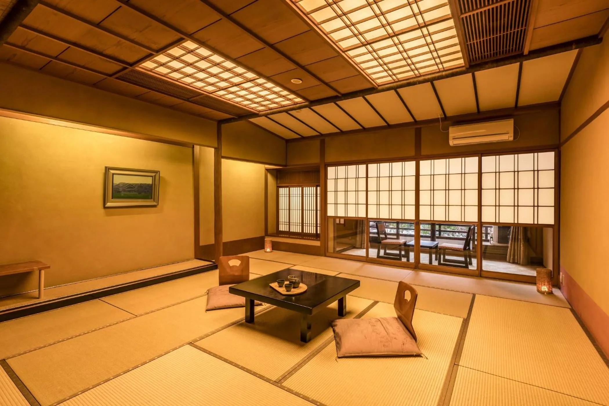 Photo of the whole room in Ooedo Onsen Monogatari Premium Yoshinoya Irokuen