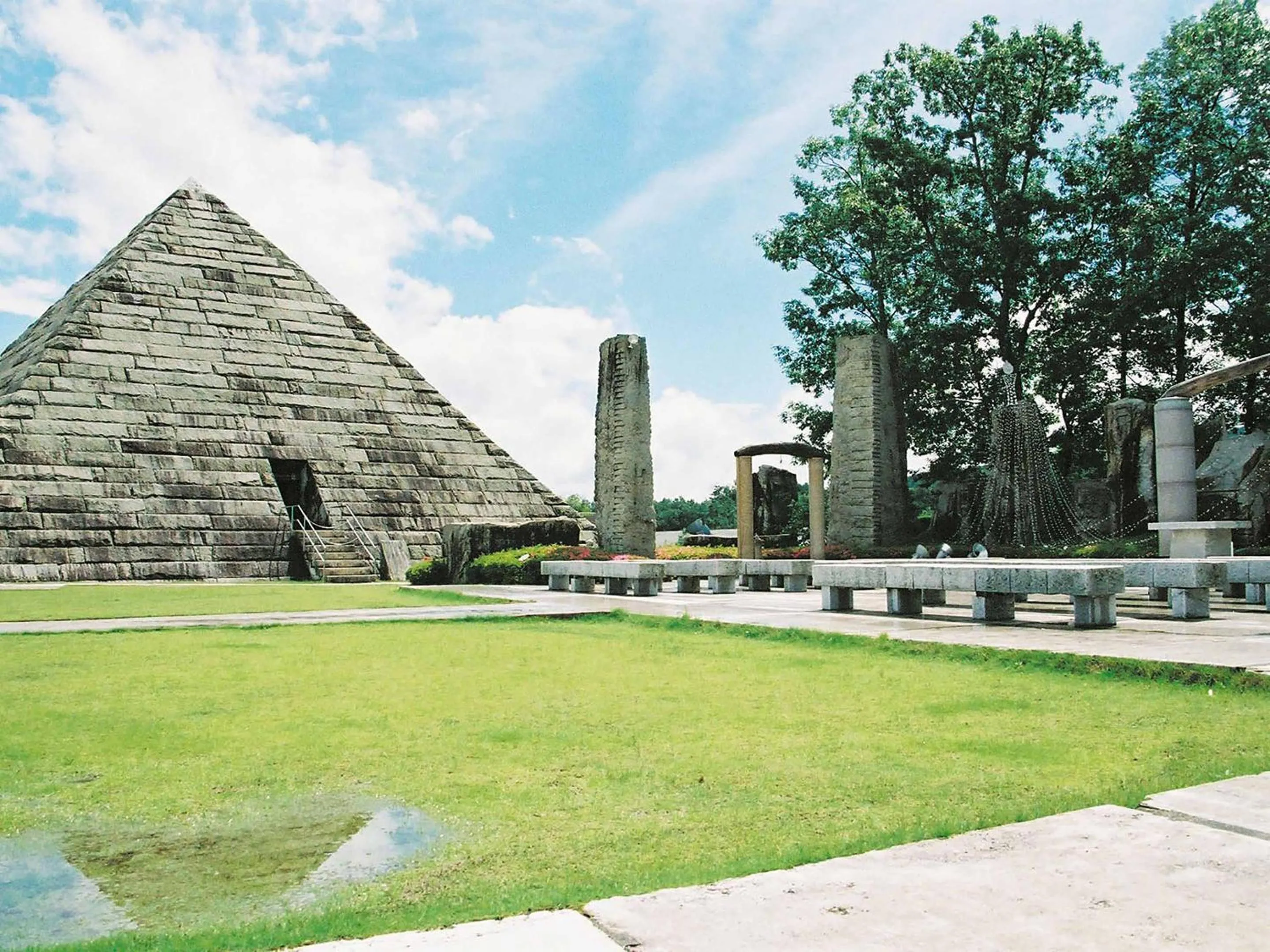 Nearby landmark in Ooedo Onsen Monogatari Premium Enakyo