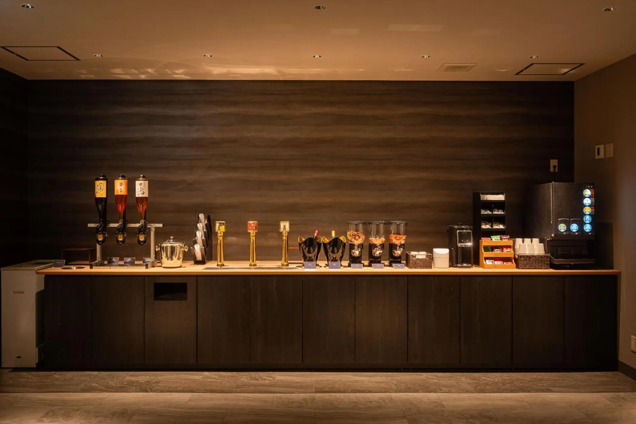 Lounge or bar in TAOYA Shirahama Senjyo