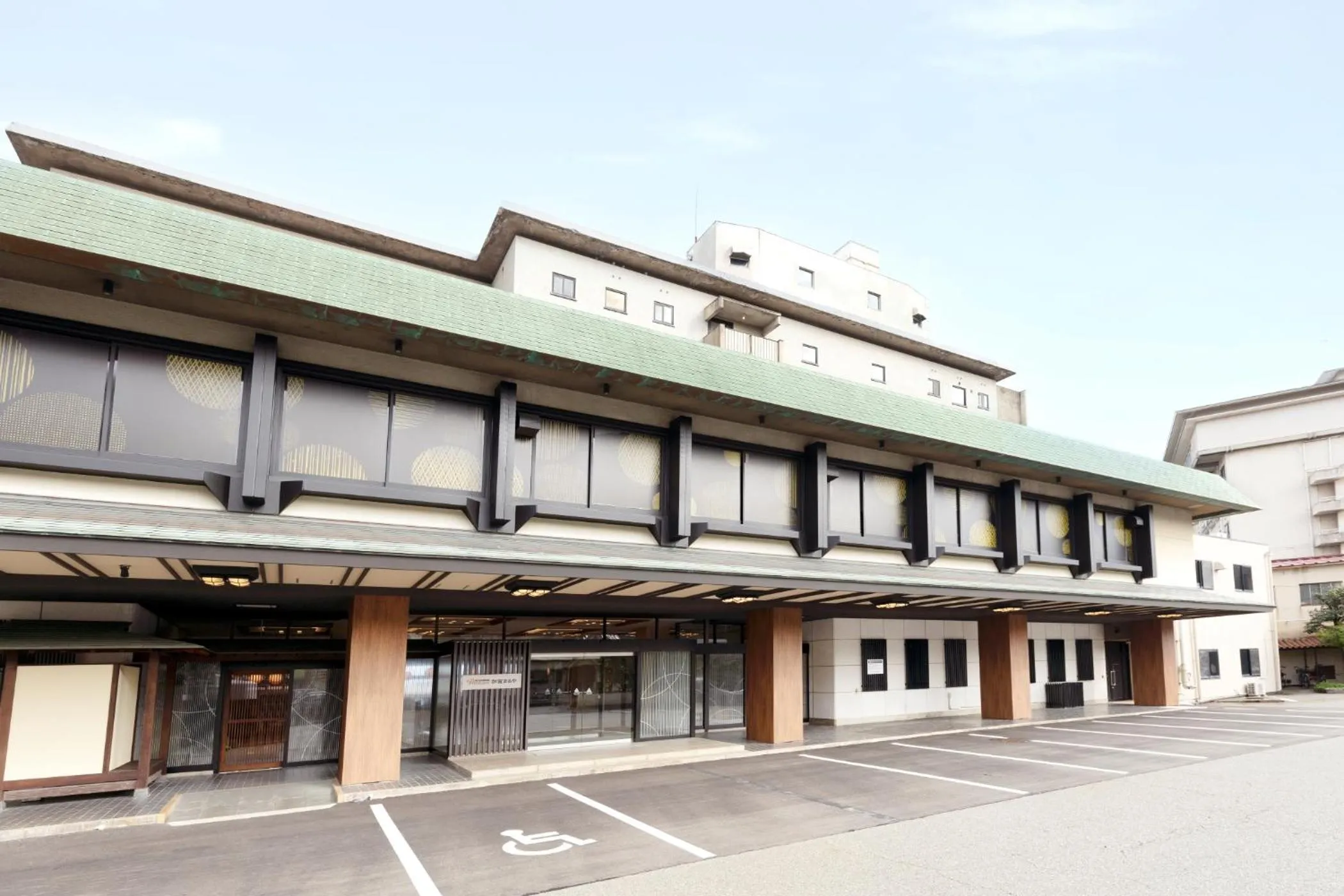Property building in Ooedo Onsen Monogatari Premium Kaga Maruya