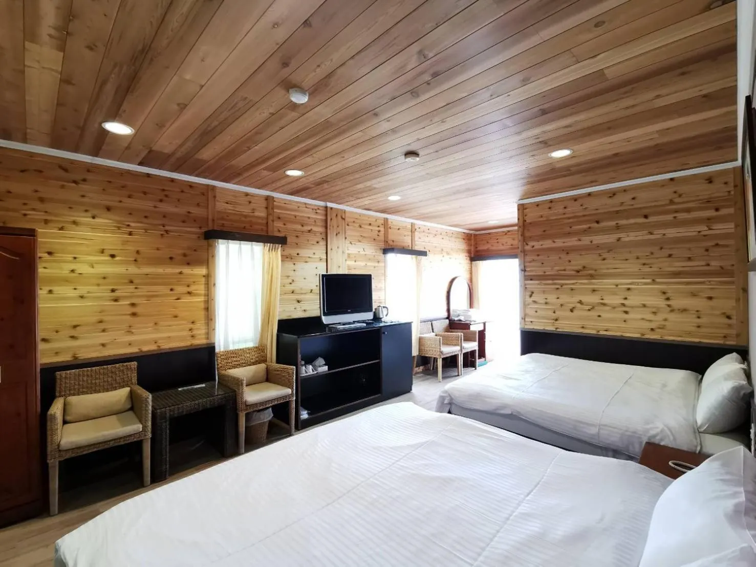 TV and multimedia, Bed in Dreamtown