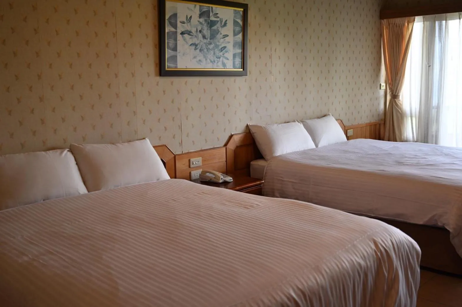 Photo of the whole room, Bed in Dreamtown