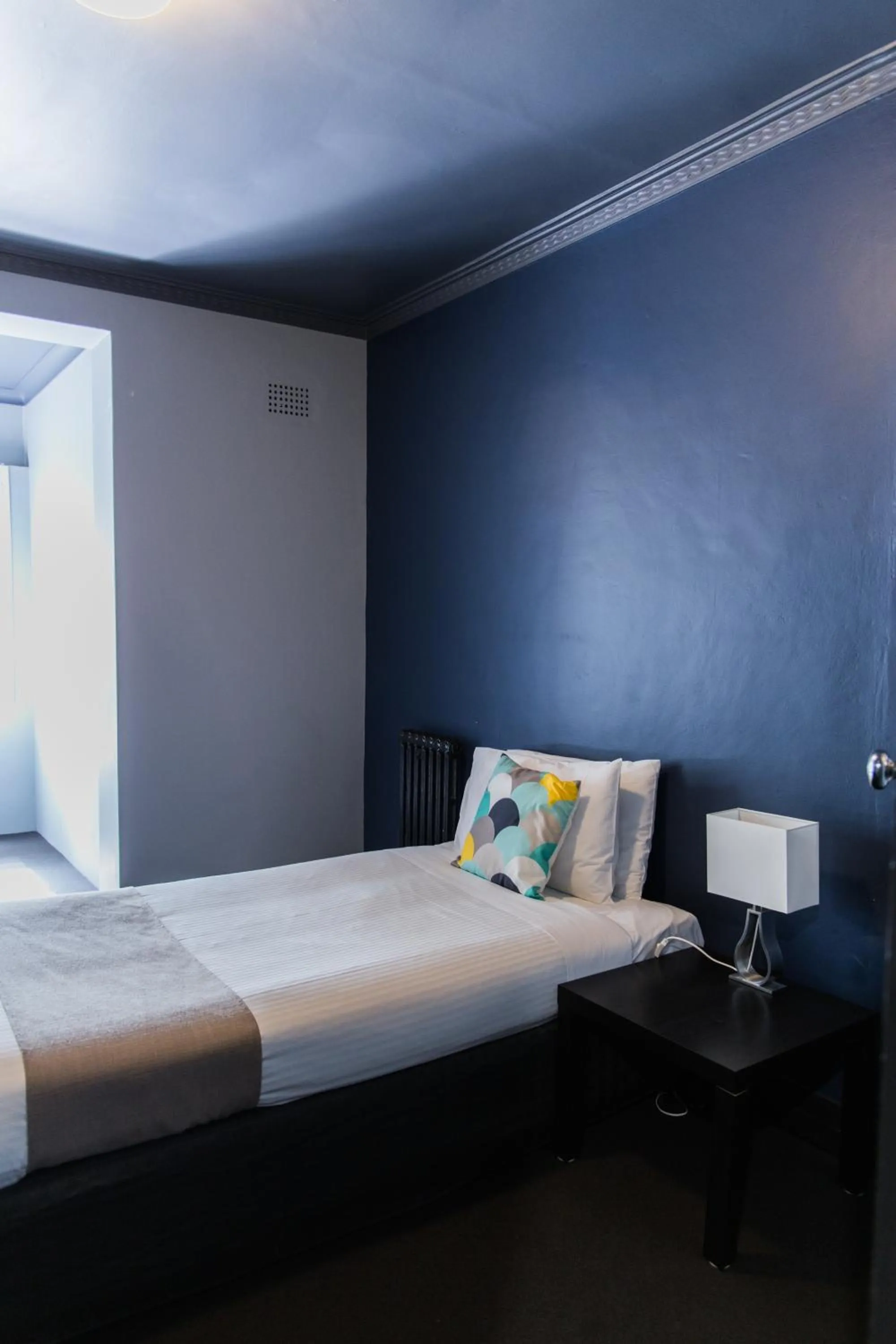 Bed in Hotel Canobolas