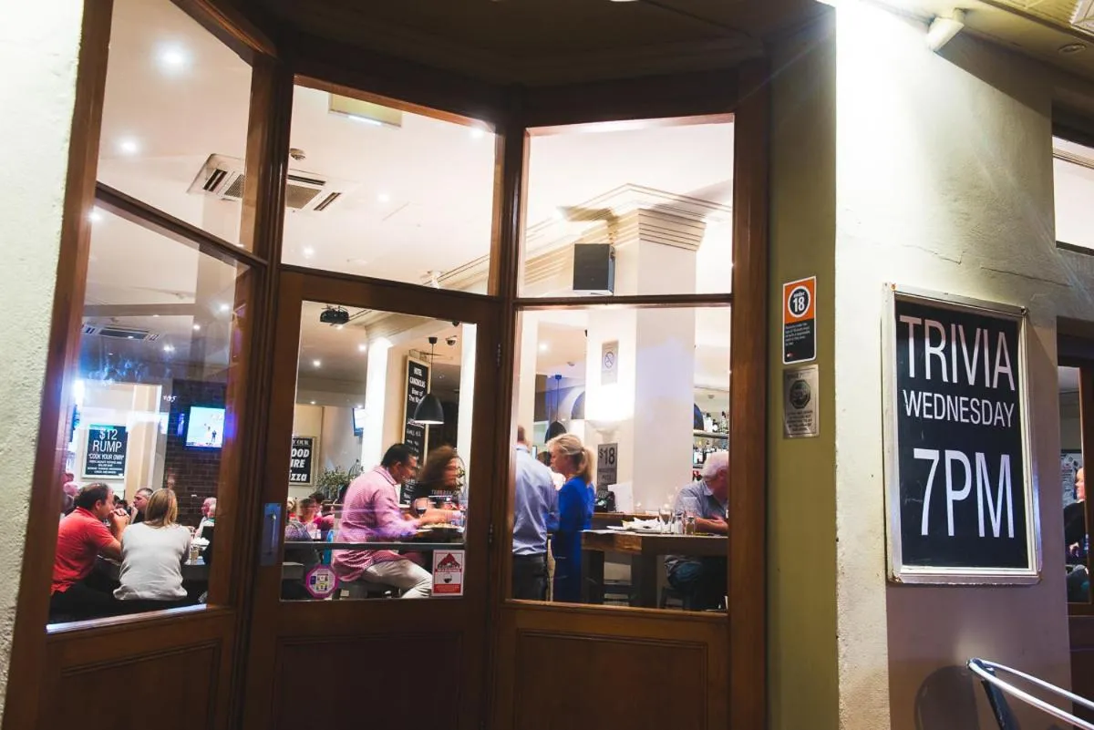Facade/entrance in Hotel Canobolas