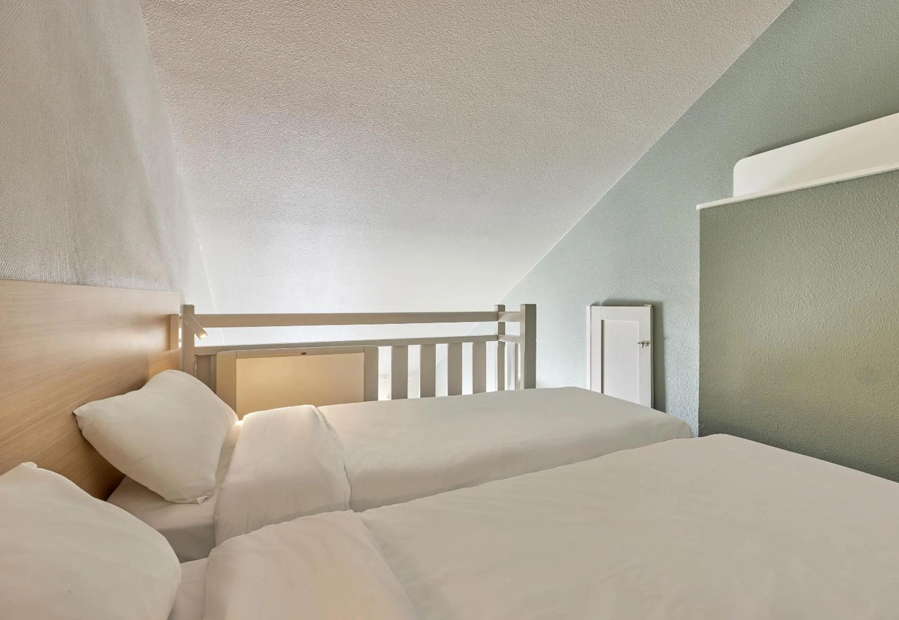 Photo of the whole room, Bed in B&B HOTEL Honfleur