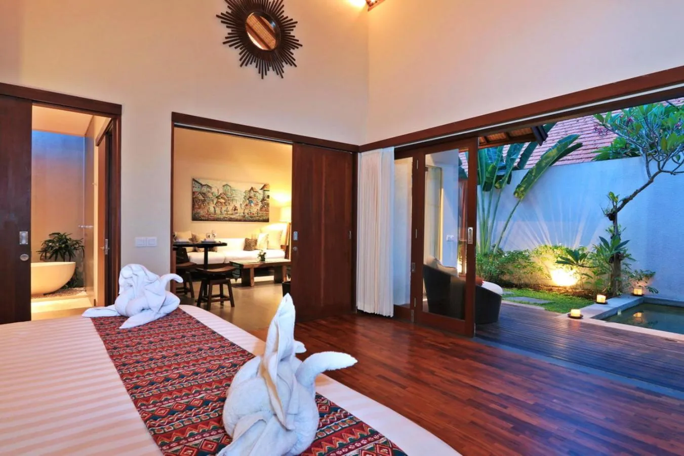 Bed in Desa Di Bali Villas