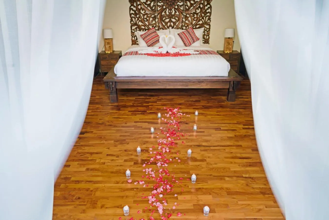 Bed in Desa Di Bali Villas